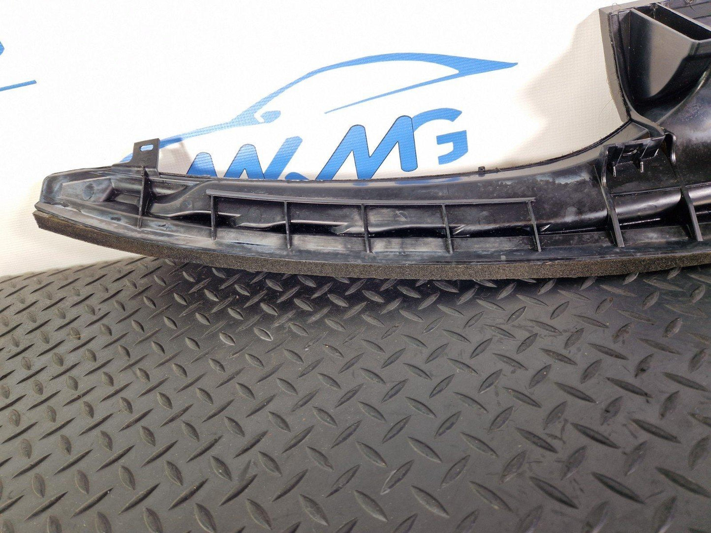 10-13 BMW X5 E70 LCI GENUINE WINDSCREEN AIR DUCT CHANEL 6958404