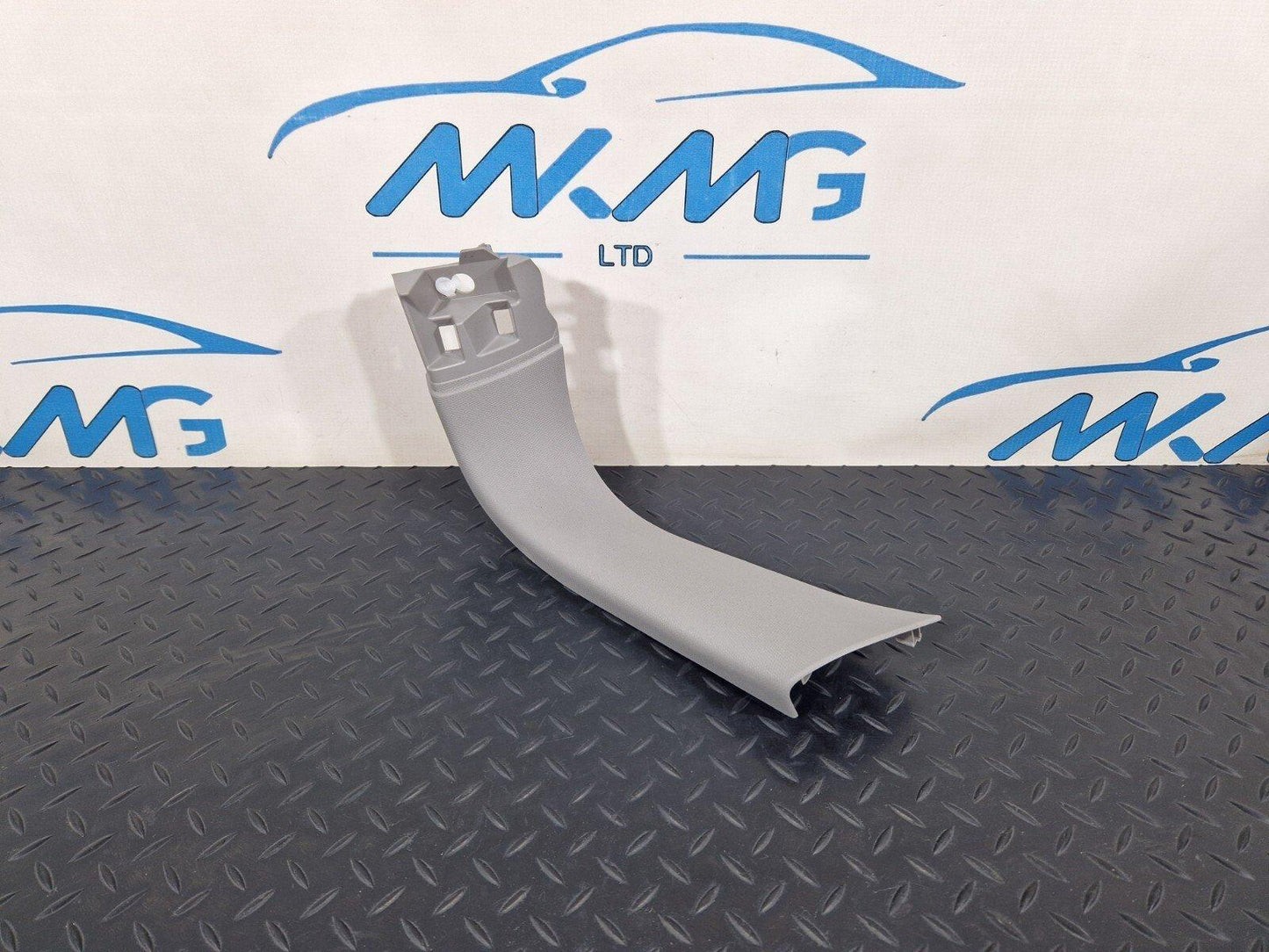 14-21 BMW 2 SERIES F45 F46 218i TAILGATE RIGHT SIDE TRIM PANEL 7318938