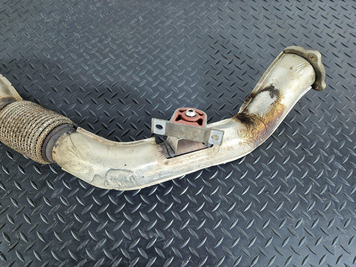 16-19 AUDI A4 B9 DEUA DIESEL GENUINE OEM EXHAUST FLEXIBLE PIPE 8W0253300AM