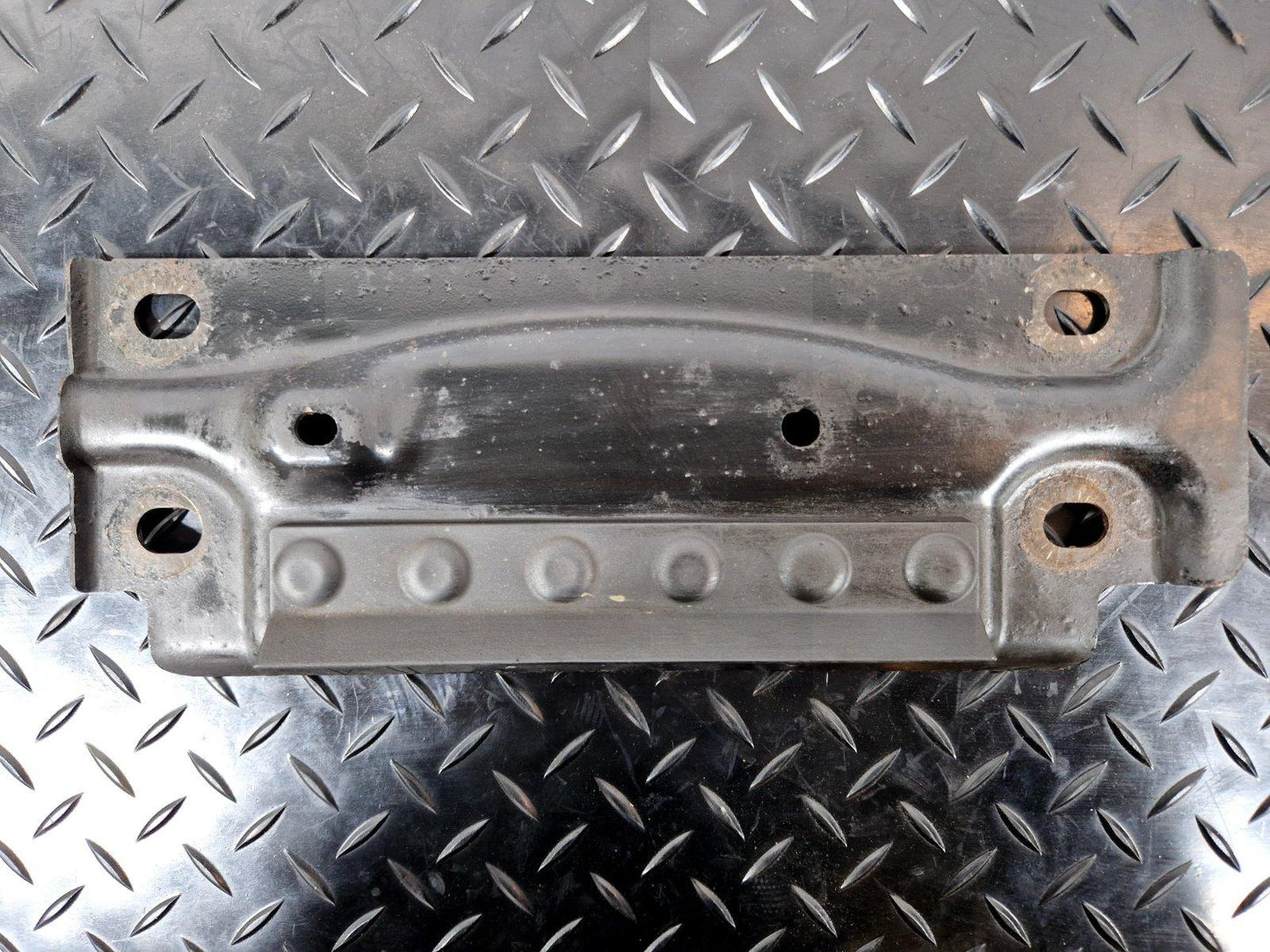 16-19 AUDI A4 B9 S-LINE QUATTRO MUFFLER MOUNT BRACKET PLATE 8W0803183A