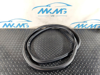 19-ON MERCEDES B CLASS W247 REAR DOOR RUBBER SEAL FITS LEFT & RIGHT A2476920400