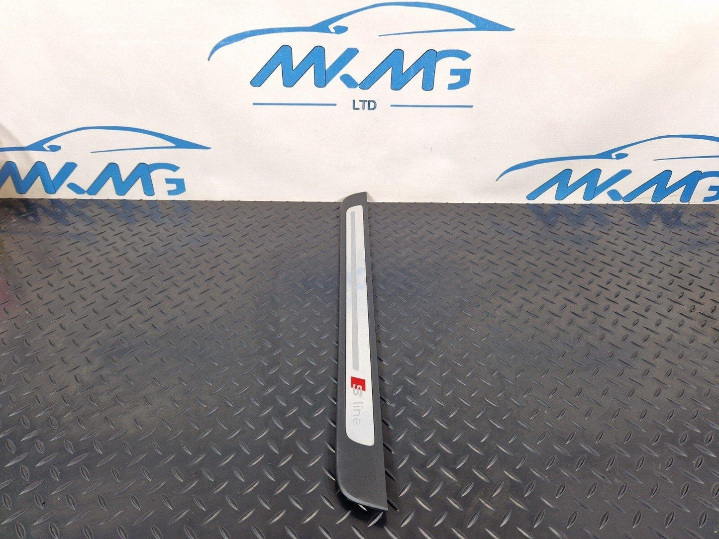 12-18 AUDI A6 C7 DOOR ENTRY SILL KICK PLATE COVER FRONT LEFT SIDE 4G0853373