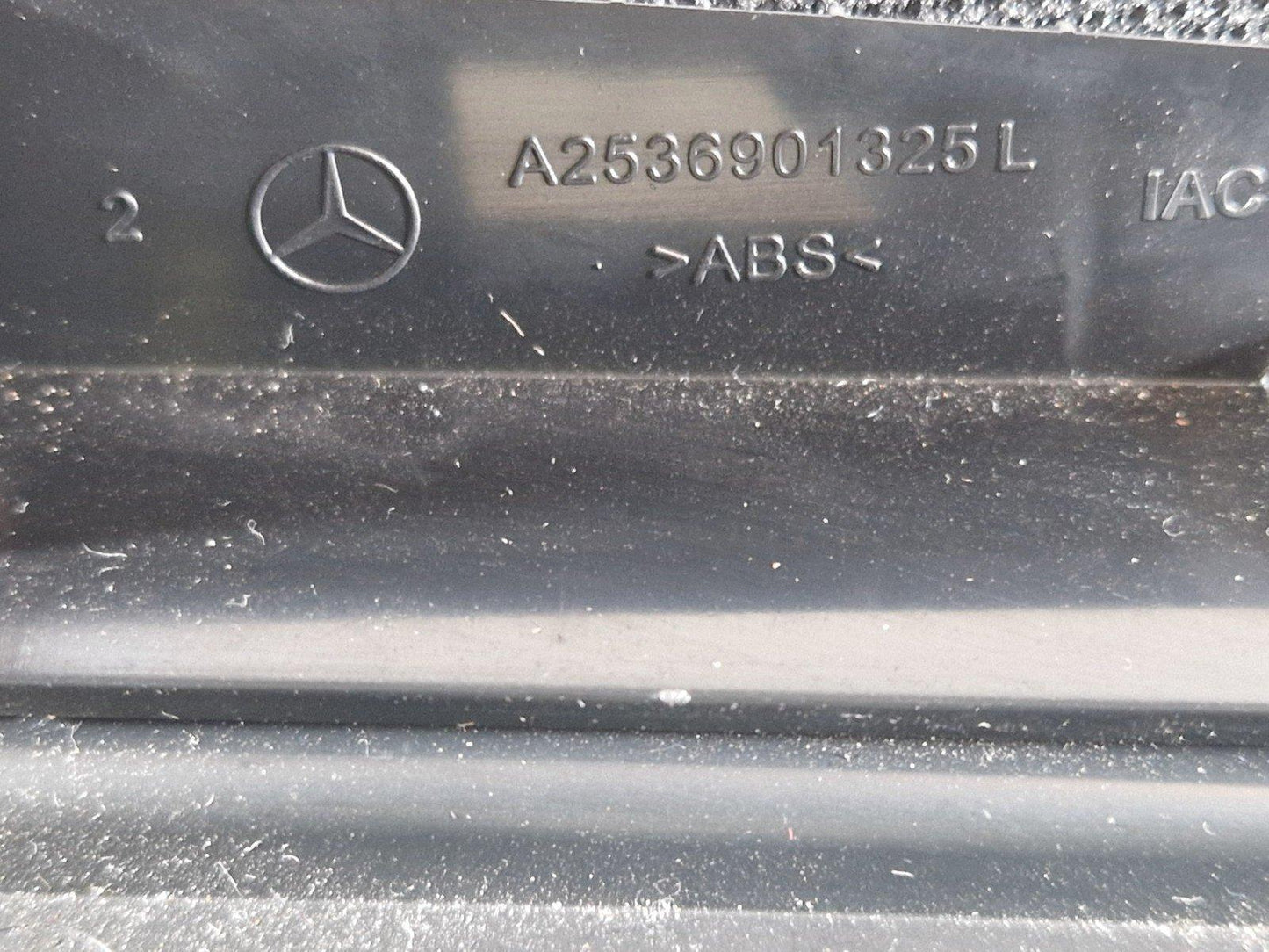 16-22 MERCEDES BENZ X253 LEFT N/S PASSENGER SIDE B PILLAR TRIM COVER A2536901325