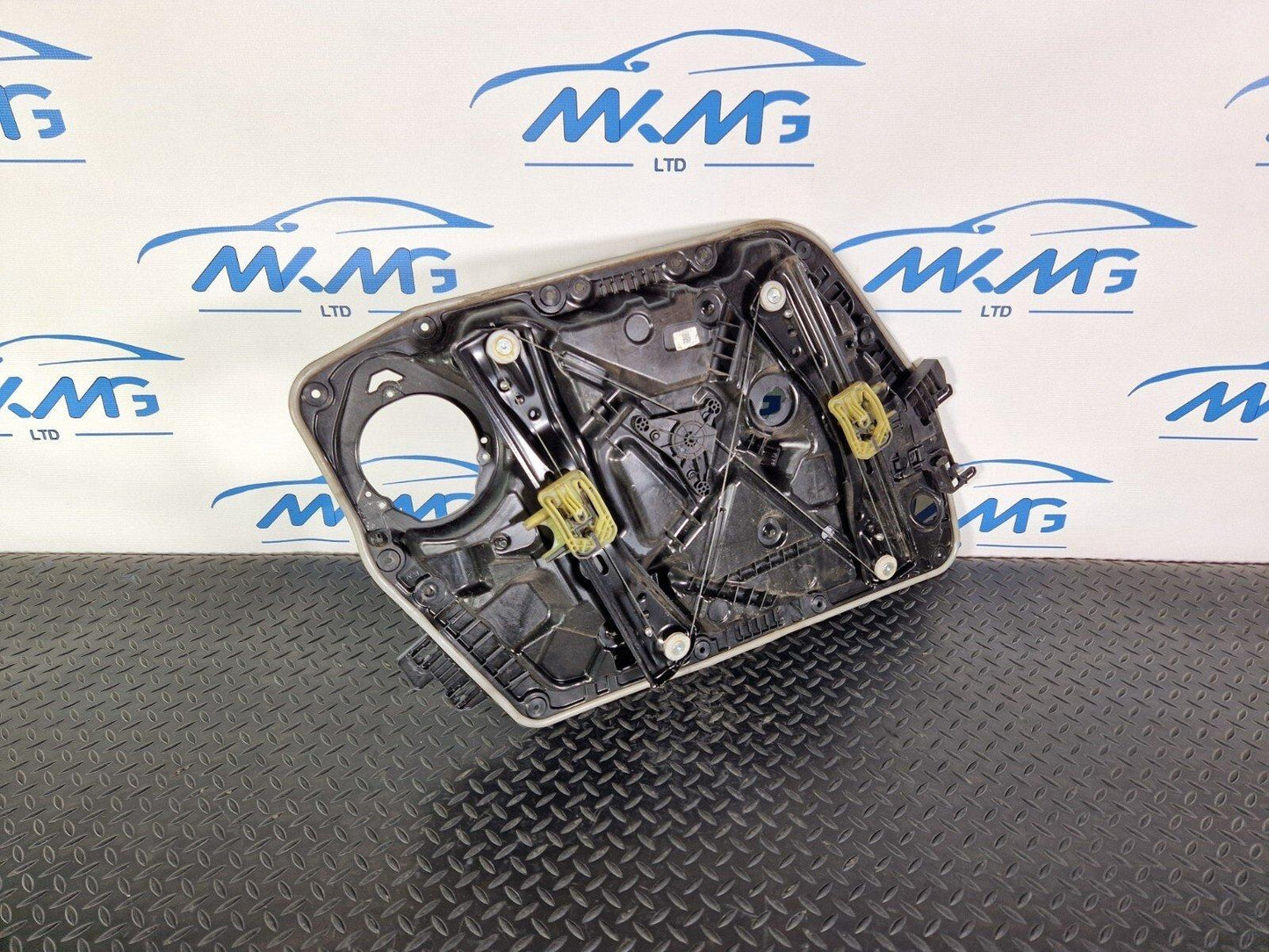 18-ON MERCEDES BENZ A CLASS W177 FRONT LEFT WINDOW REGULATOR A1775409710