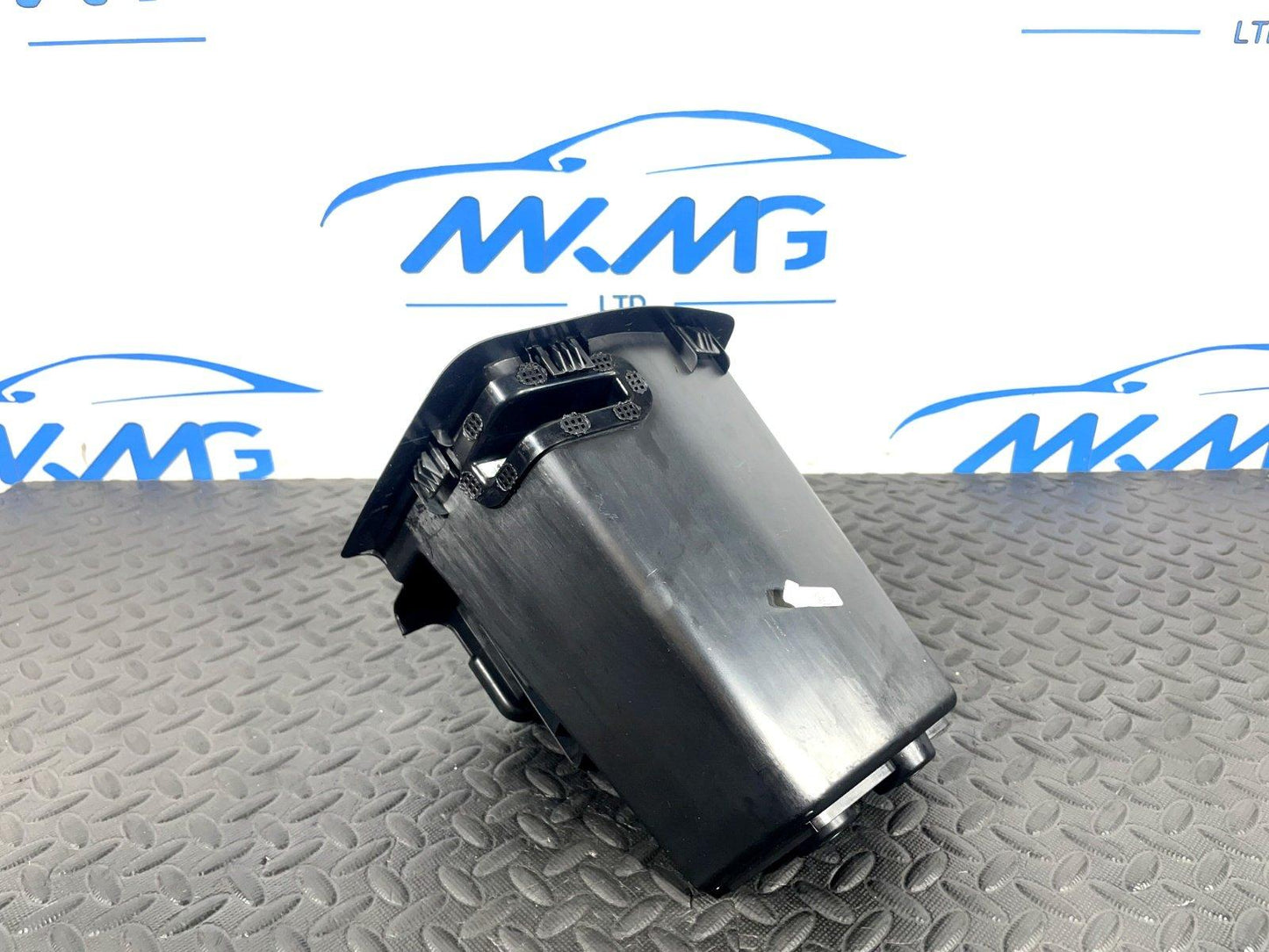 14-21 BMW 2 SERIES GRAN TOURER F45 F46 218D TRUNK LEFT SIDE STORAGE BOX 7327033