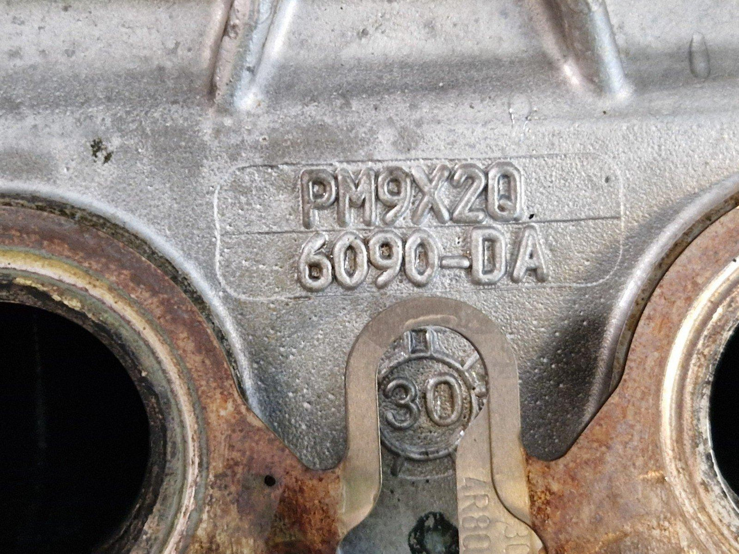 17-ON LAND ROVER DISCOVERY L462 3.0 DIESEL CYLINDER HEAD 9X2Q6049DC PM9X2Q6090DA