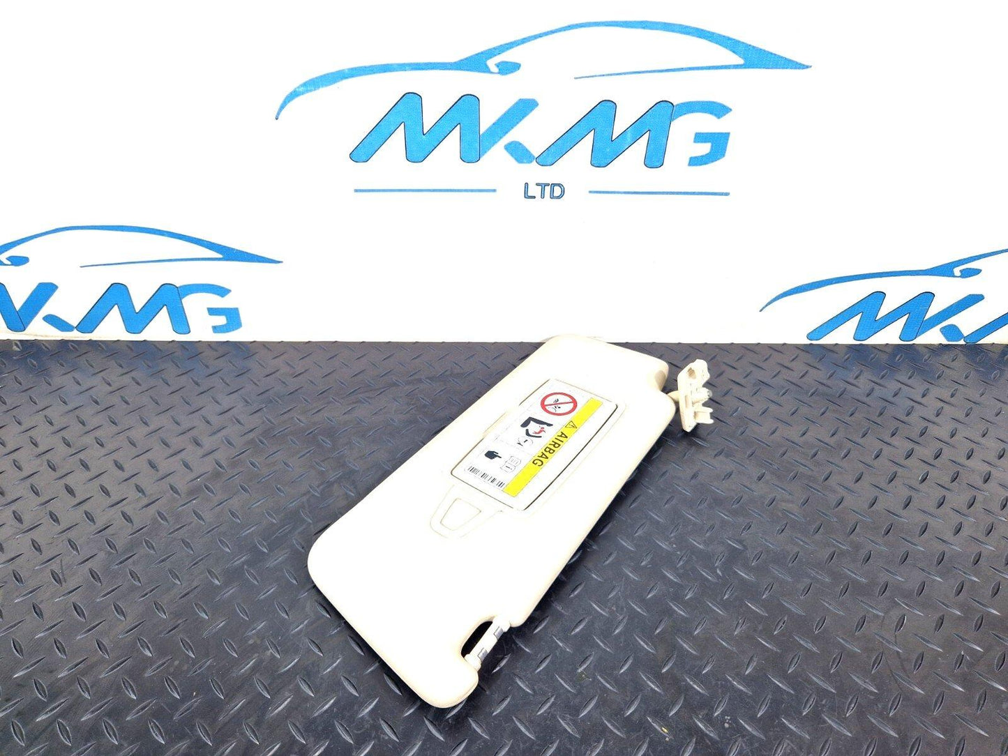 14-21 MERCEDES-BENZ C-CLASS C250D W205 PASSENGER LEFT SUN VISOR A2058100110