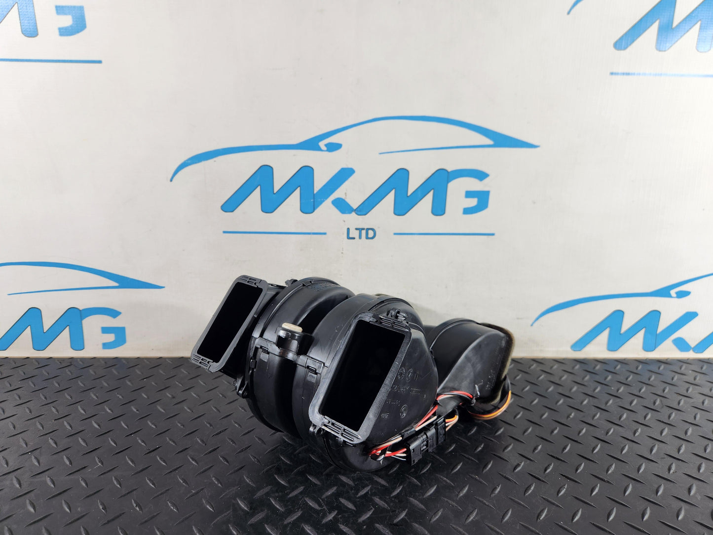 BMW 5 Series M5 F10 Rear Heater Blower Motor Fan 9311853