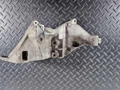 14-19 LAND ROVER L550 2.0 DIESEL AJ200 OEM ALTERNATOR MOUNT BRACKET CPLA10239A