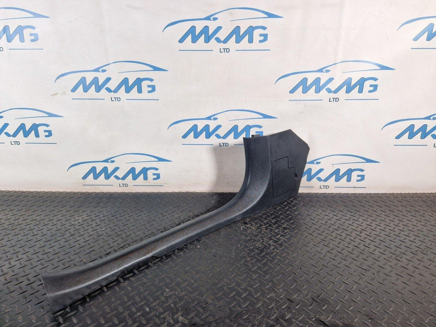 16-22 MERCEDES BENZ X253 OEM LEFT SIDE INNER SILL TRIM COVER A2056860536