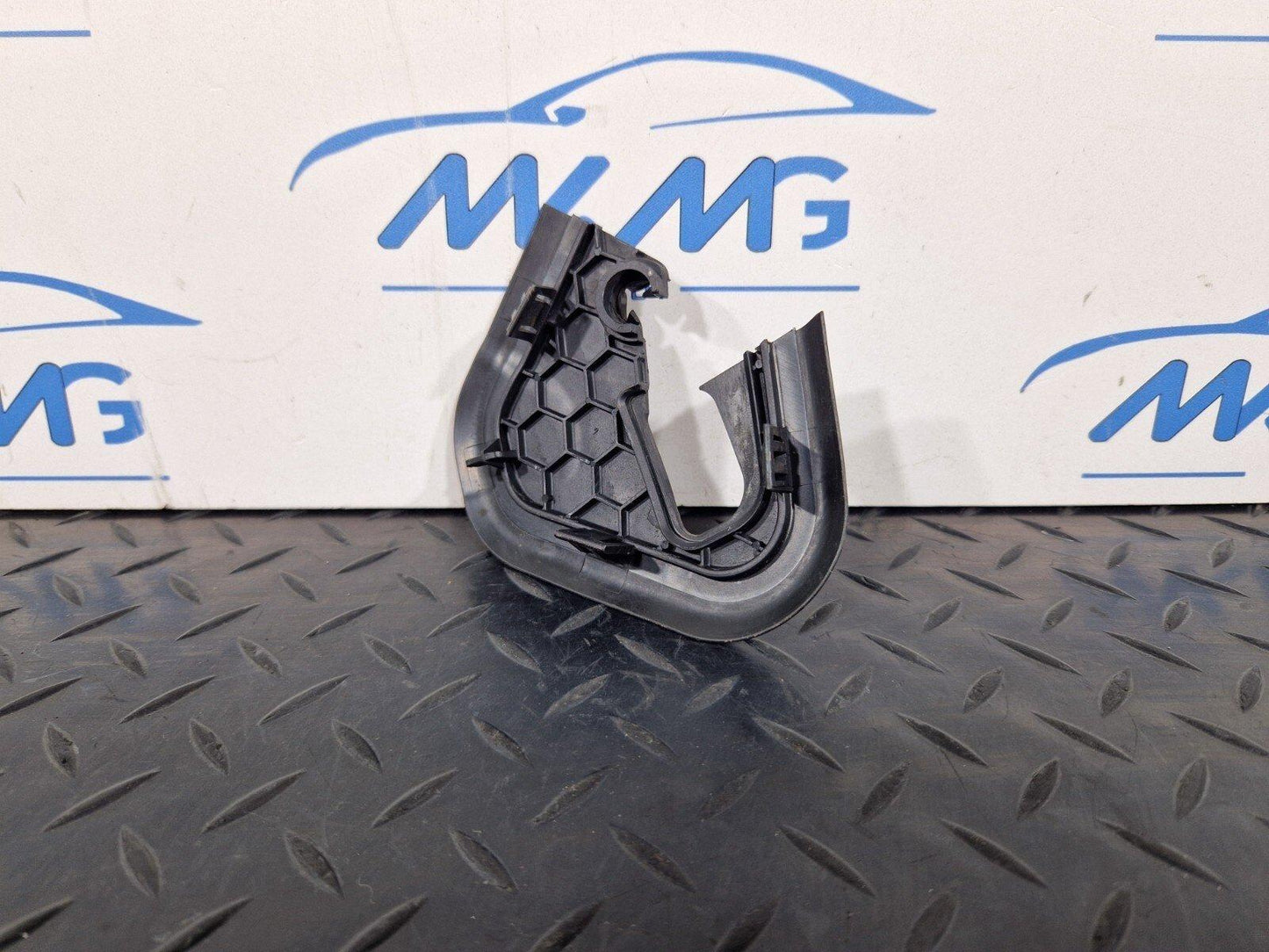 14-21 MERCEDES BENZ C200 W205 SEAL LONGITUDINAL MEMBER (FILLER NECK) A2058690198