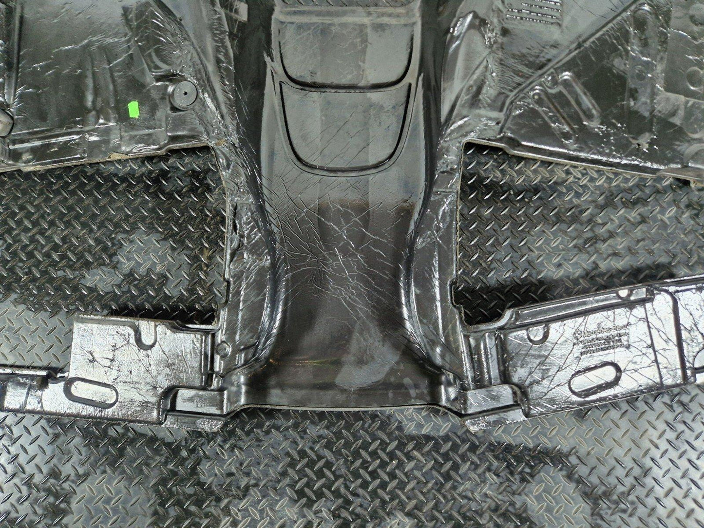 14-23 MERCEDES BENZ VITO W447 GENUINE FLOOR MAT CARPET A4476840602