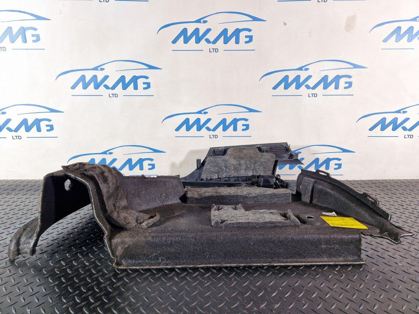 16-22 MERCEDES BENZ X253 GENUINE REAR RIGHT BOOT PANEL A2536900644 A2059051403