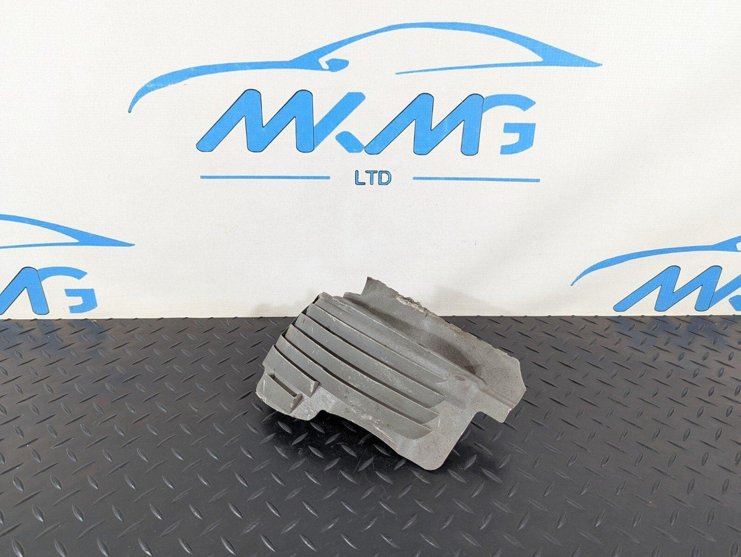 12-17 AUDI Q5 S-LINE GENUINE REAR RIGHT SPRING RUBBER COVER GUARD 8R0511540C
