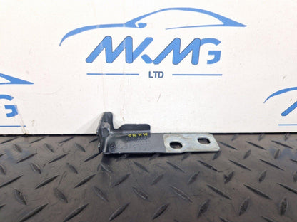 16-19 AUDI A4 B9 GENUINE FRONT DRIVER SIDE WING FENDER MOUNT BRACKET 8W0821434B