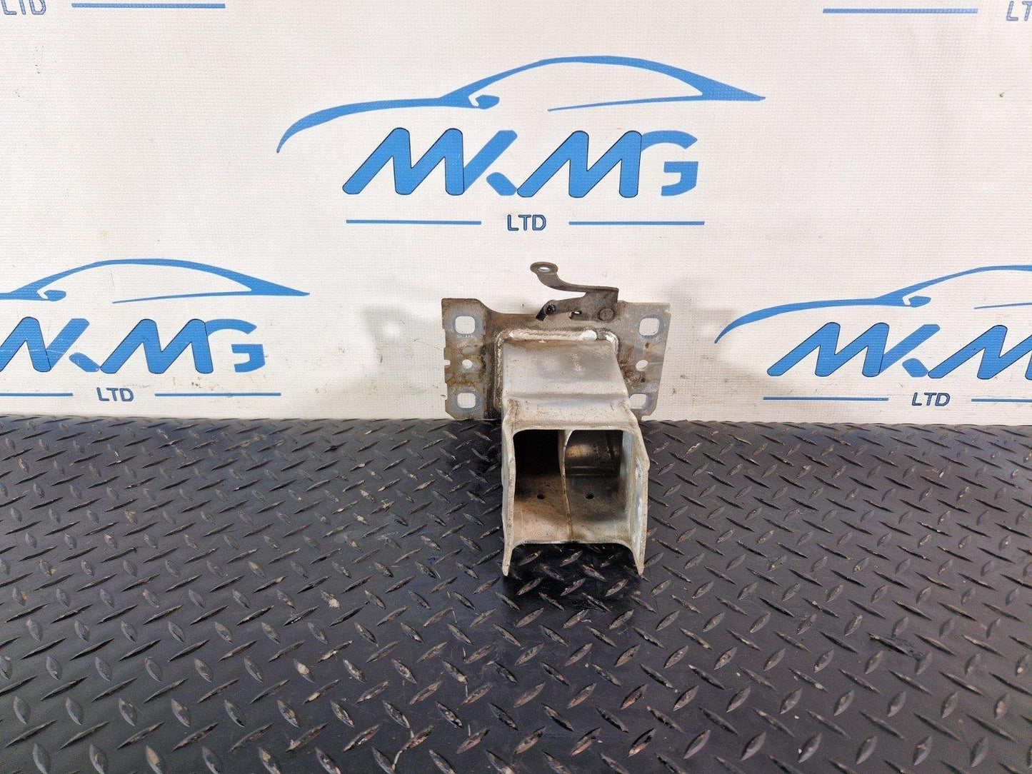 16-19 AUDI A4 B9 QUATTRO 2.0TDI OEM FRONT RIGHT REINFORCEMENT BRACKET 8W0807134