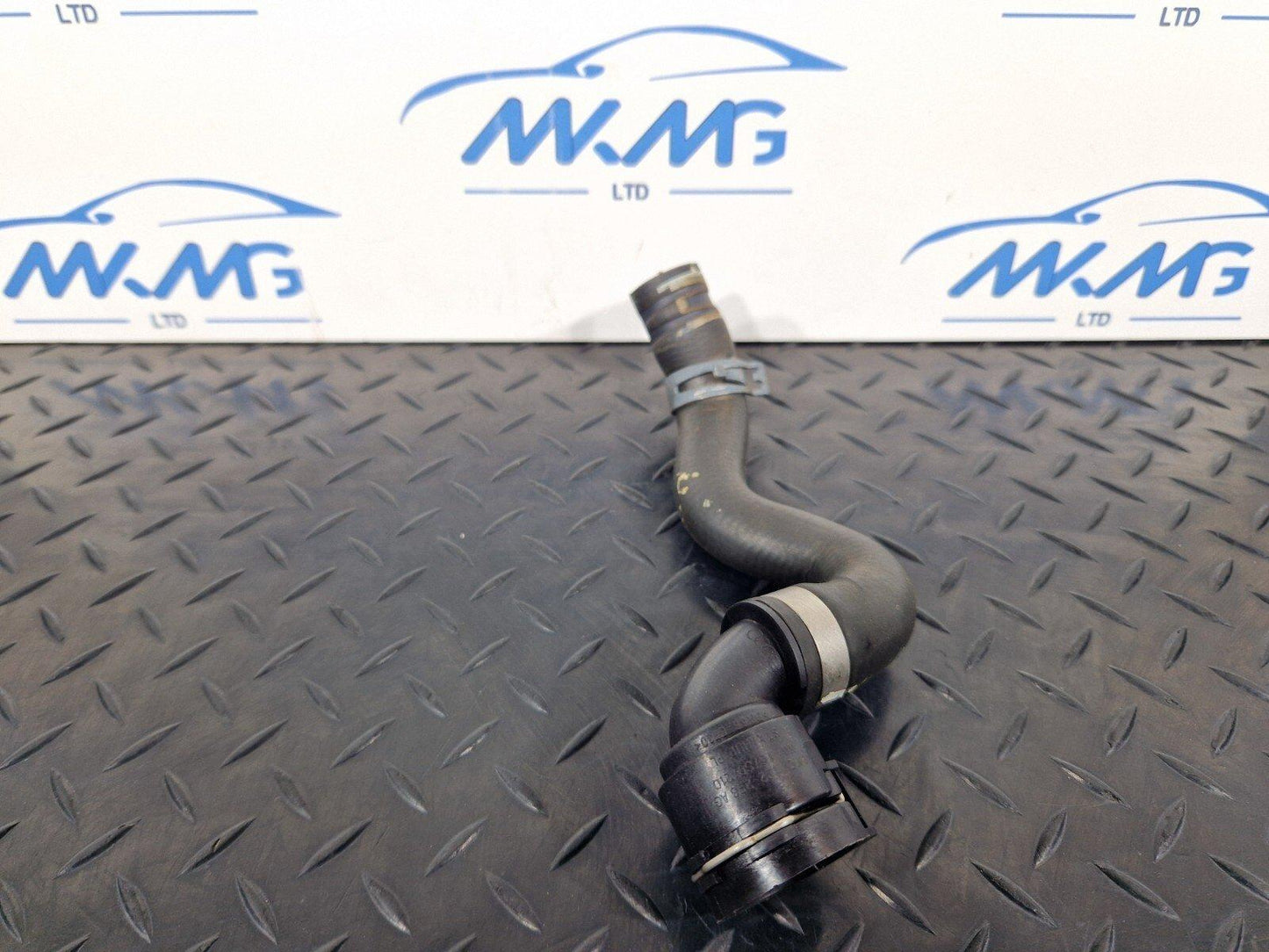 16-19 AUDI A4 B9 SALOON GENUINE HEATER COOLANT PIPE HOSE 8W0819334G