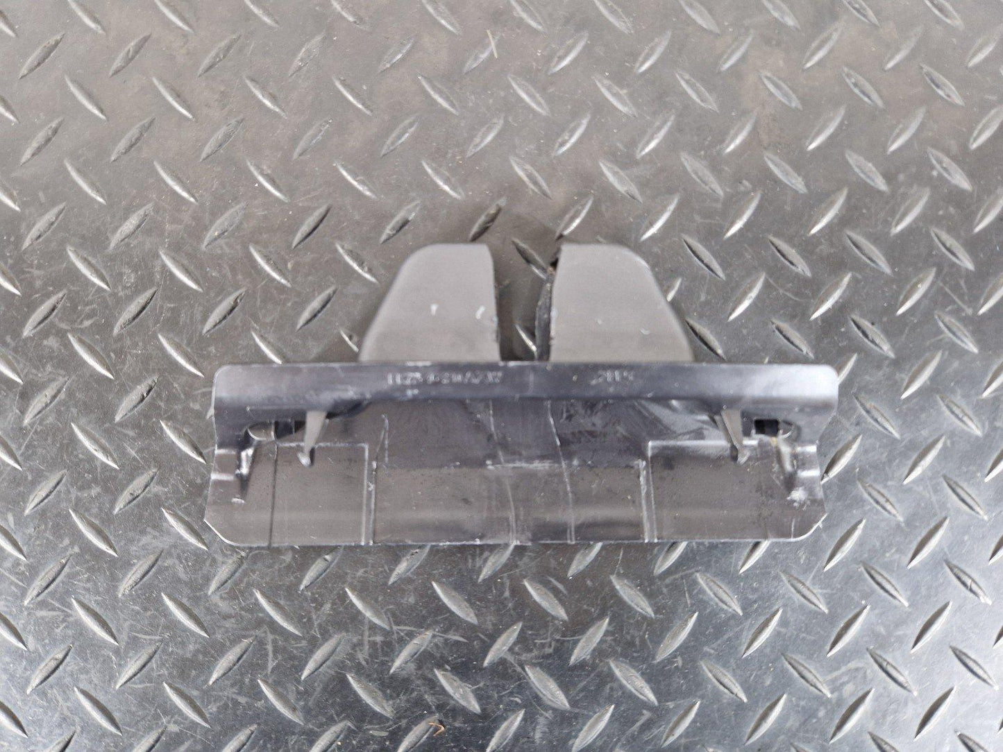 14-19 LAND ROVER L550 DISCOVERY SPORT TRUNK LOCK TRIM FK72-46420-AXW