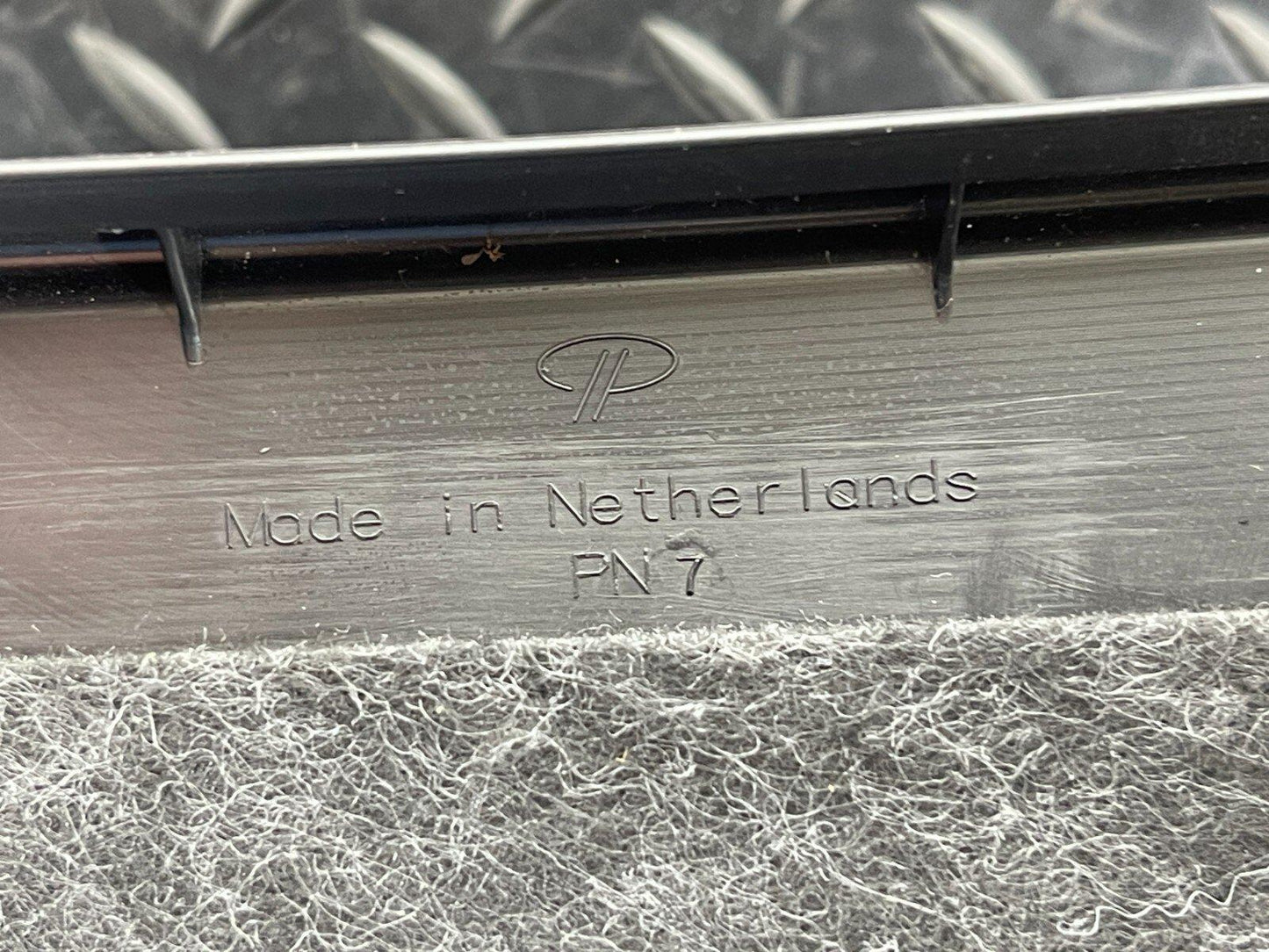 16-23 AUDI A5 F5 SPORTBACK S-LINE SPORTBACK BOOT LID INNER TRIM PANEL 8W8867973