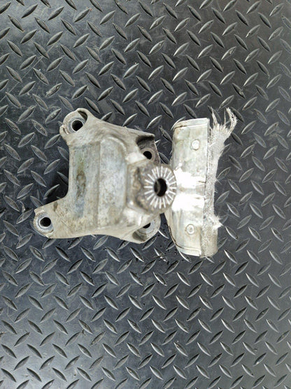 16-19 AUDI A4 AVANT B9 GENUINE LEFT ENGINE MOUNT BRACKET 8W0199307H