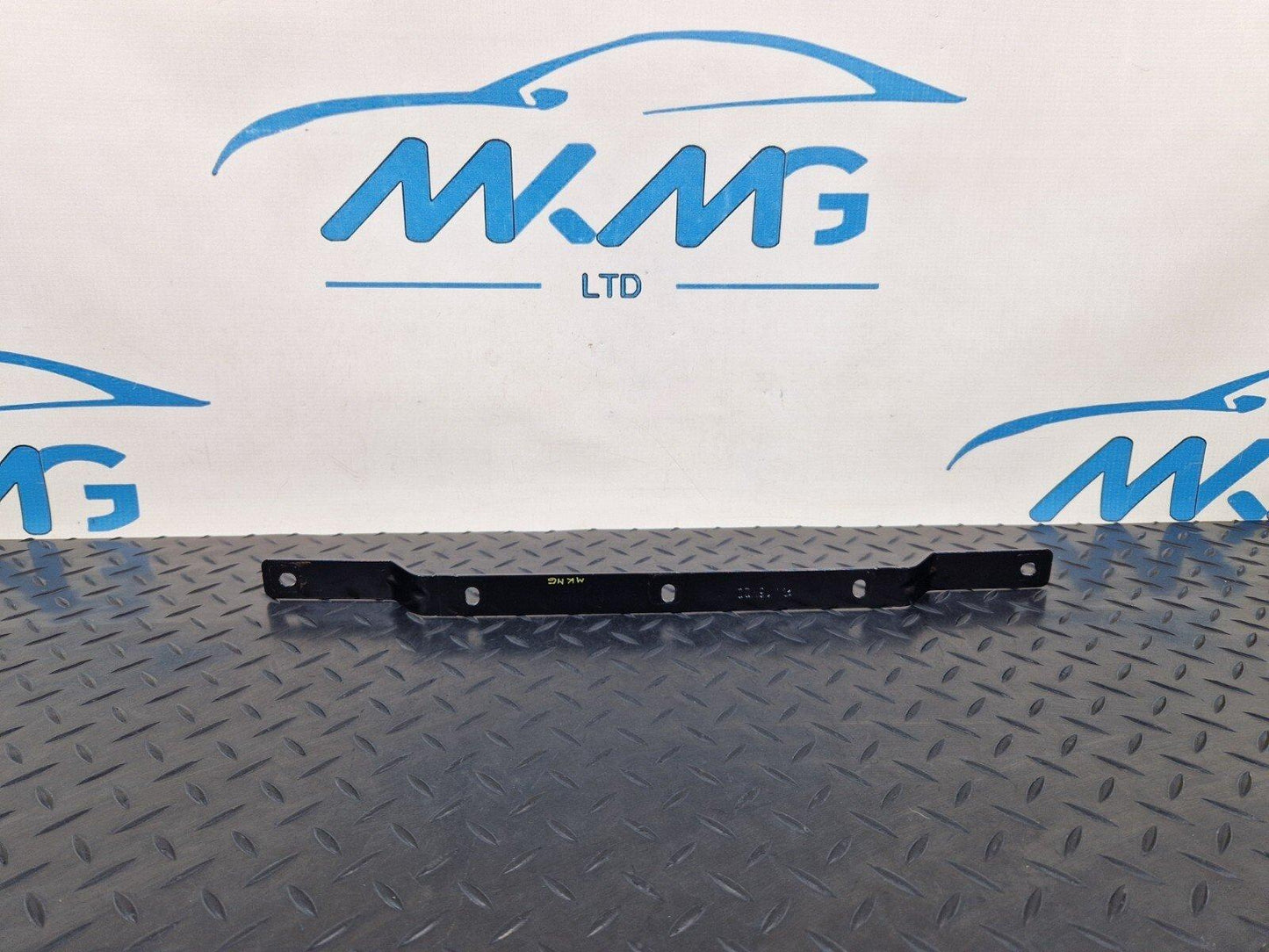 14-23 MERCEDES BENZ VITO W447 OEM FRONT SEAT BOX BRACKET MOUNT PLATE A4479144900