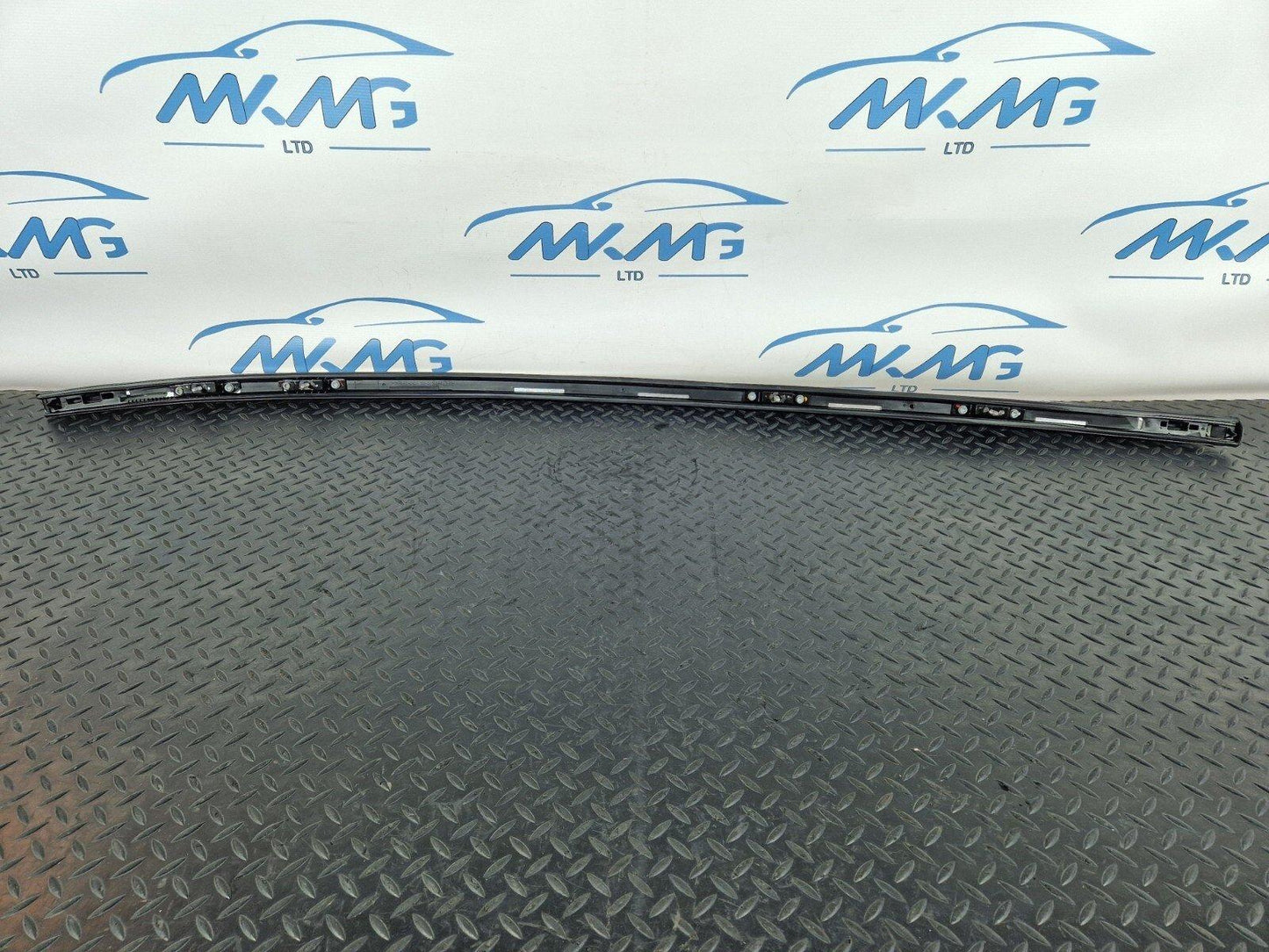 14-19 MERCEDES BENZ GLA X156 OEM RIGHT DRIVER SIDE O/S ROOF RAIL A1568900493