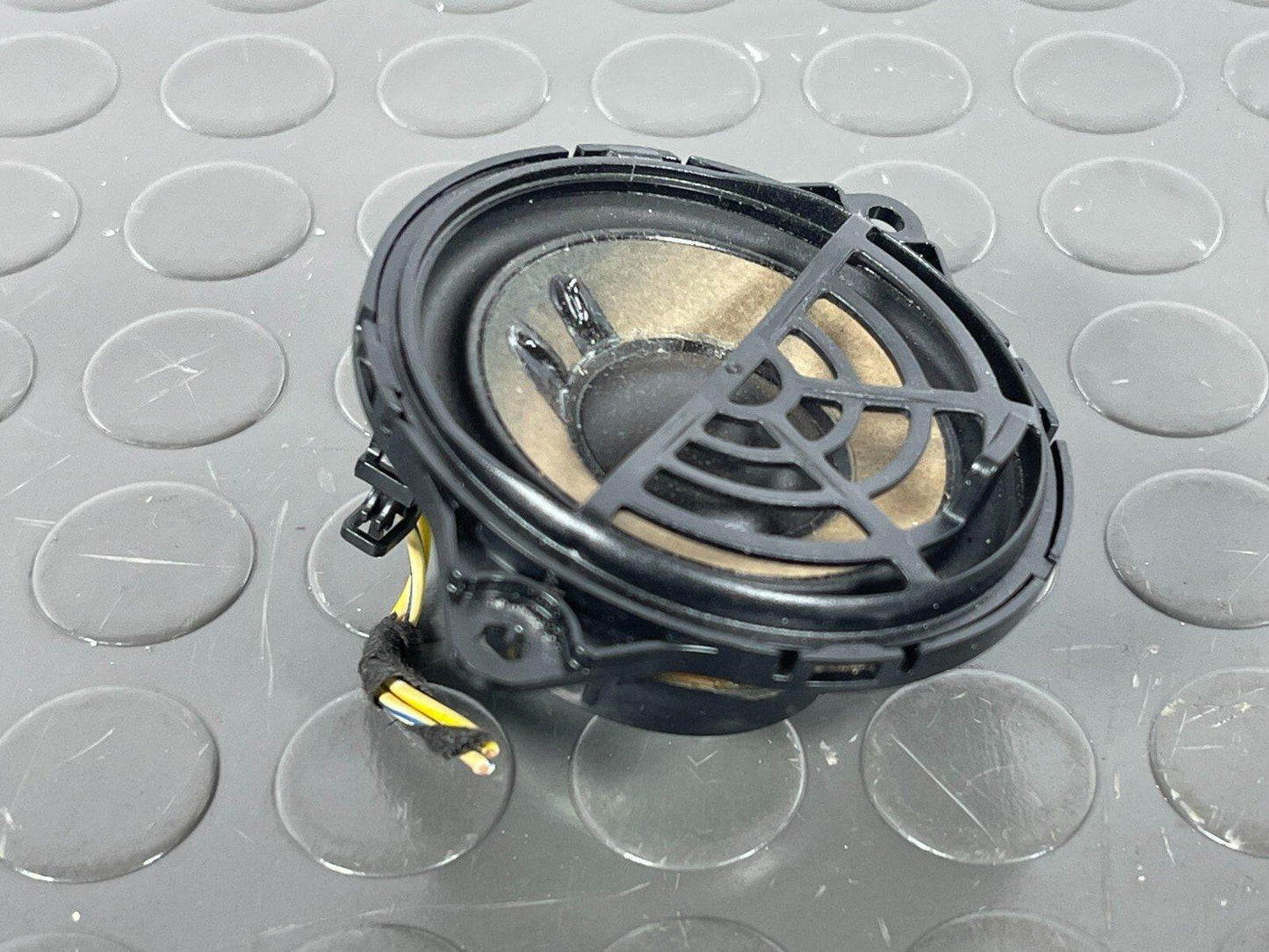16-19 AUDI A4 B9 GENUINE DASHBOARD SPEAKER DRIVER FRONT 8W0035416D