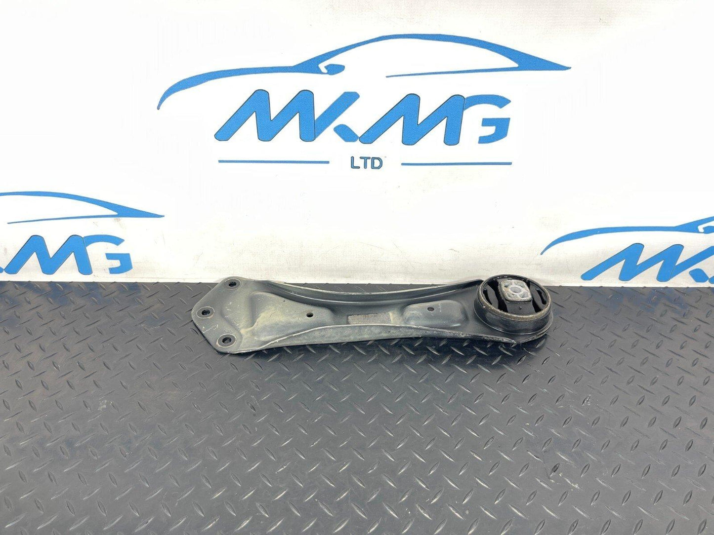 Rear Wishbone Mercedes W177 W247 Control Arm Axle Left N/S Joint A2473520700