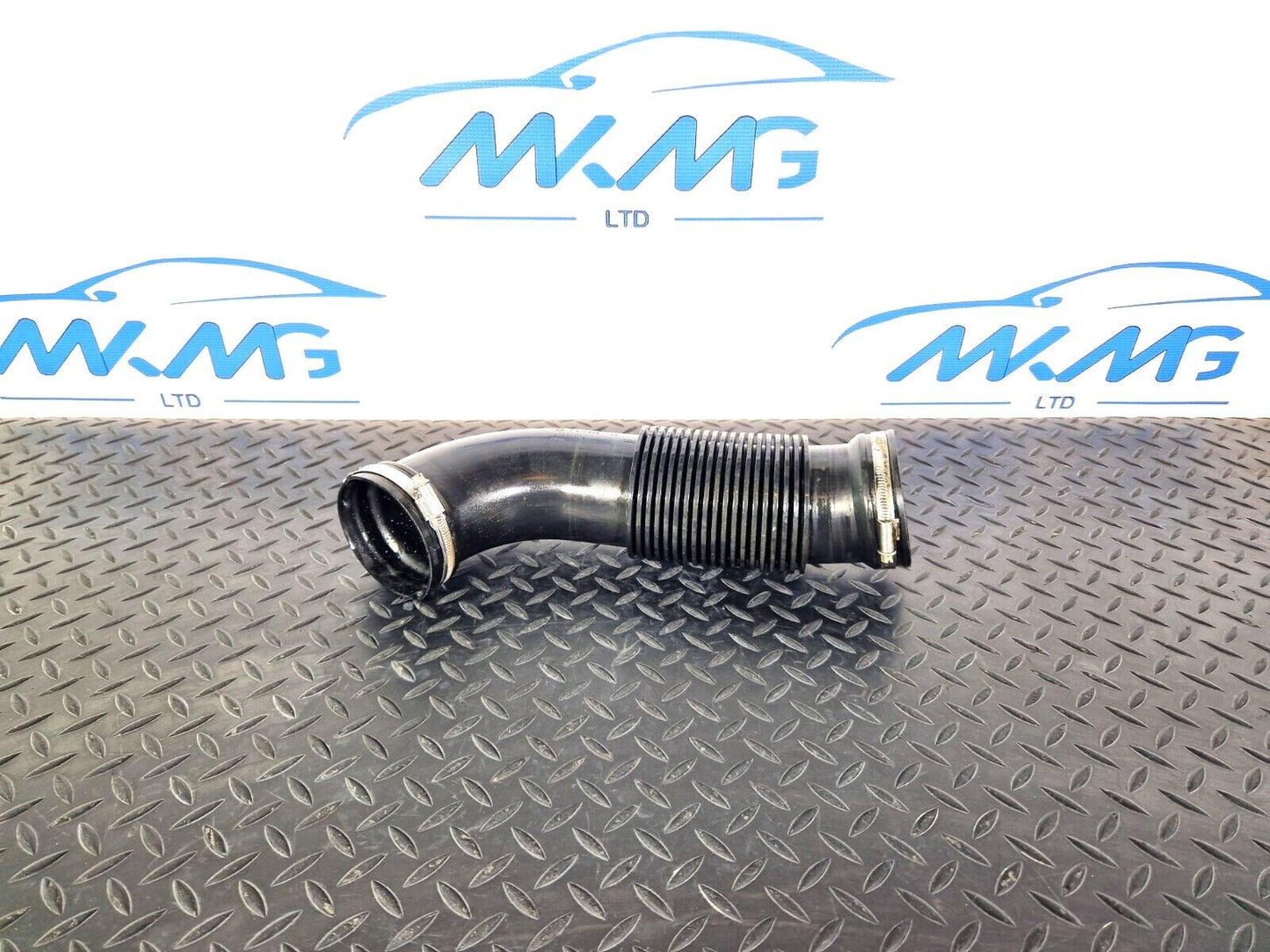 18-ON MERCEDES BENZ SPRINTER W907 W910 OEM AIR INTAKE PIPE A9105281700