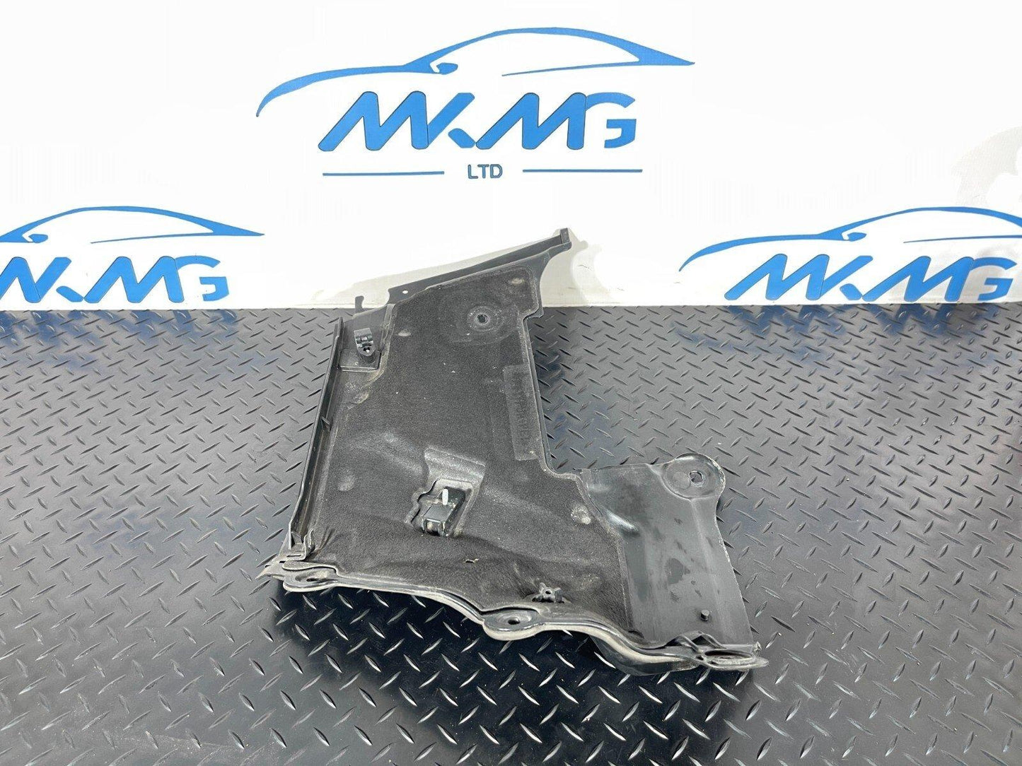 14-21 MERCEDES BENZ C350e W205 ENGINE PROTECTION SHIELD PANEL TRIM A2056205801