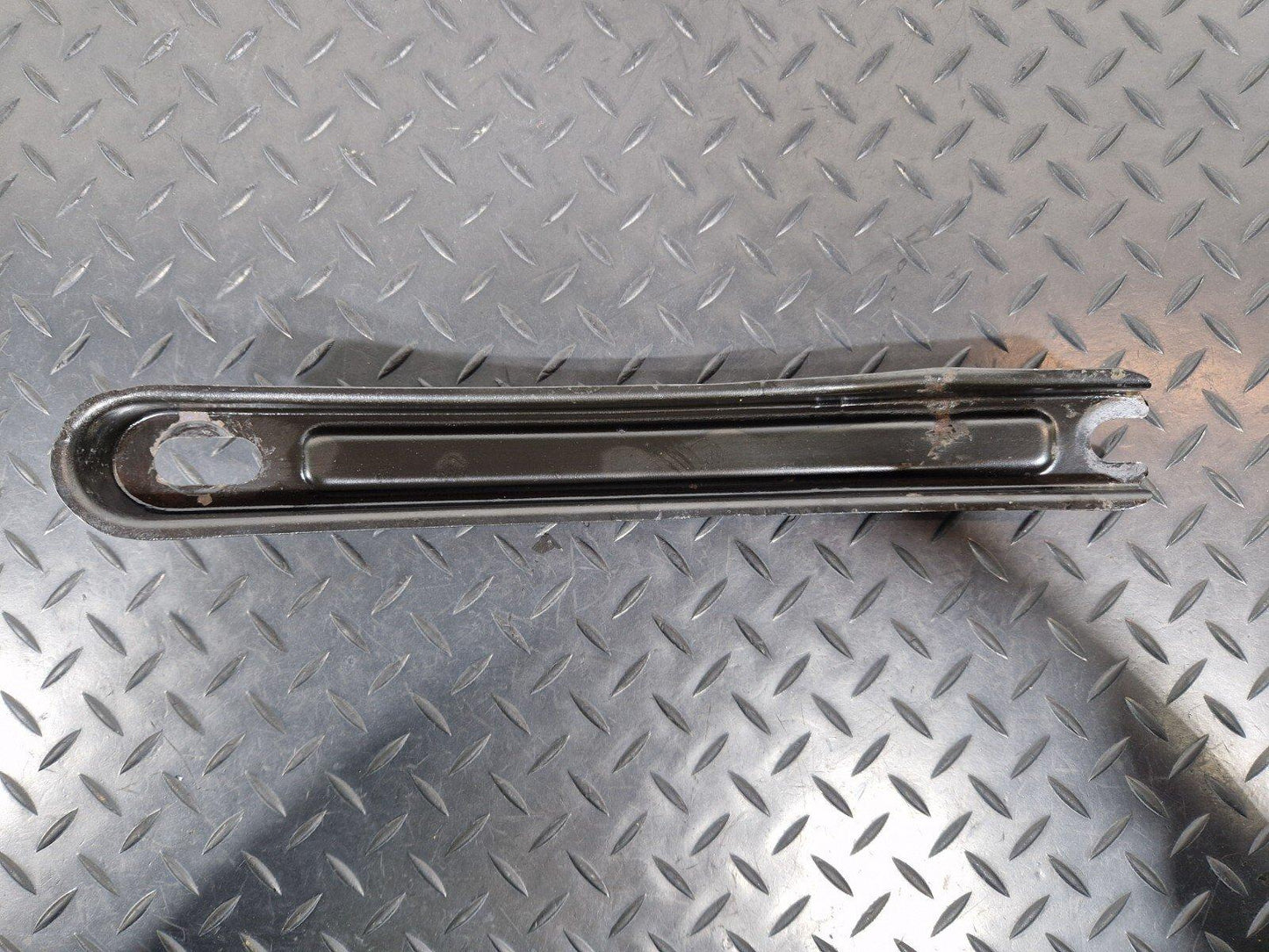 14-21 MERCEDES-BENZ C250D W205 GENUINE STIFFENING BRACE BAR A2056280026
