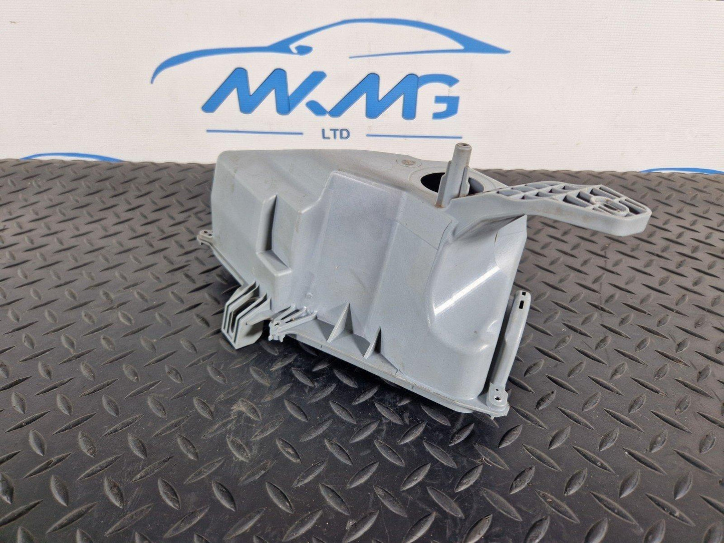 12-18 AUDI A6 C7 2.0 DIESEL GENUINE HOUSING COVER FOR CONTROL UNITS 4G2907355B