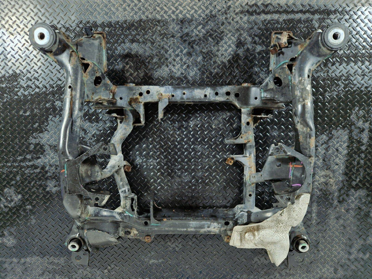 11-19 MERCEDES BENZ ML W166 GENUINE FRONT SUBFRAME A1663302000