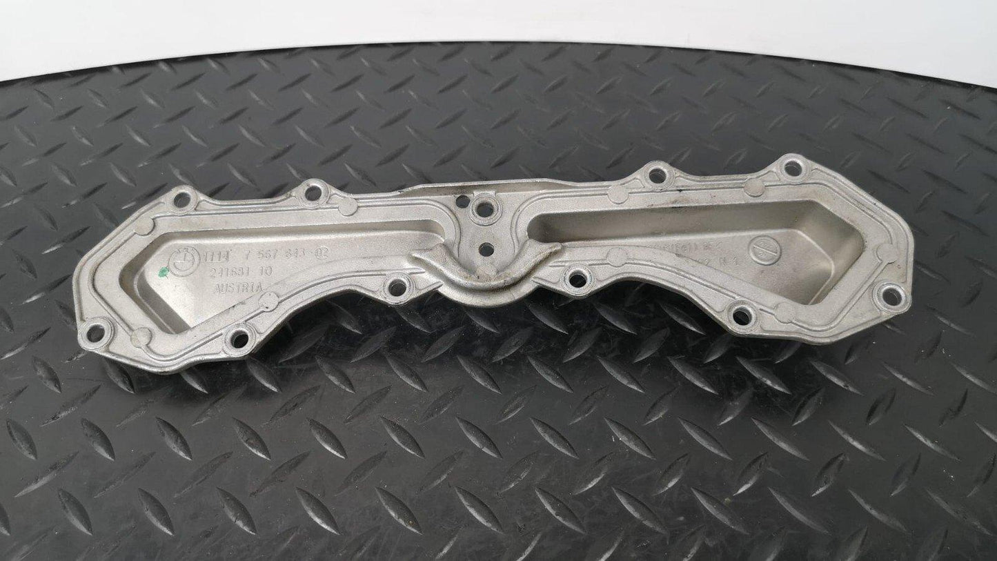 11-16 BMW M5 F10 5-SERIES 4.4L V8 PETROL ENGINE BLOCK END COVER 7567643