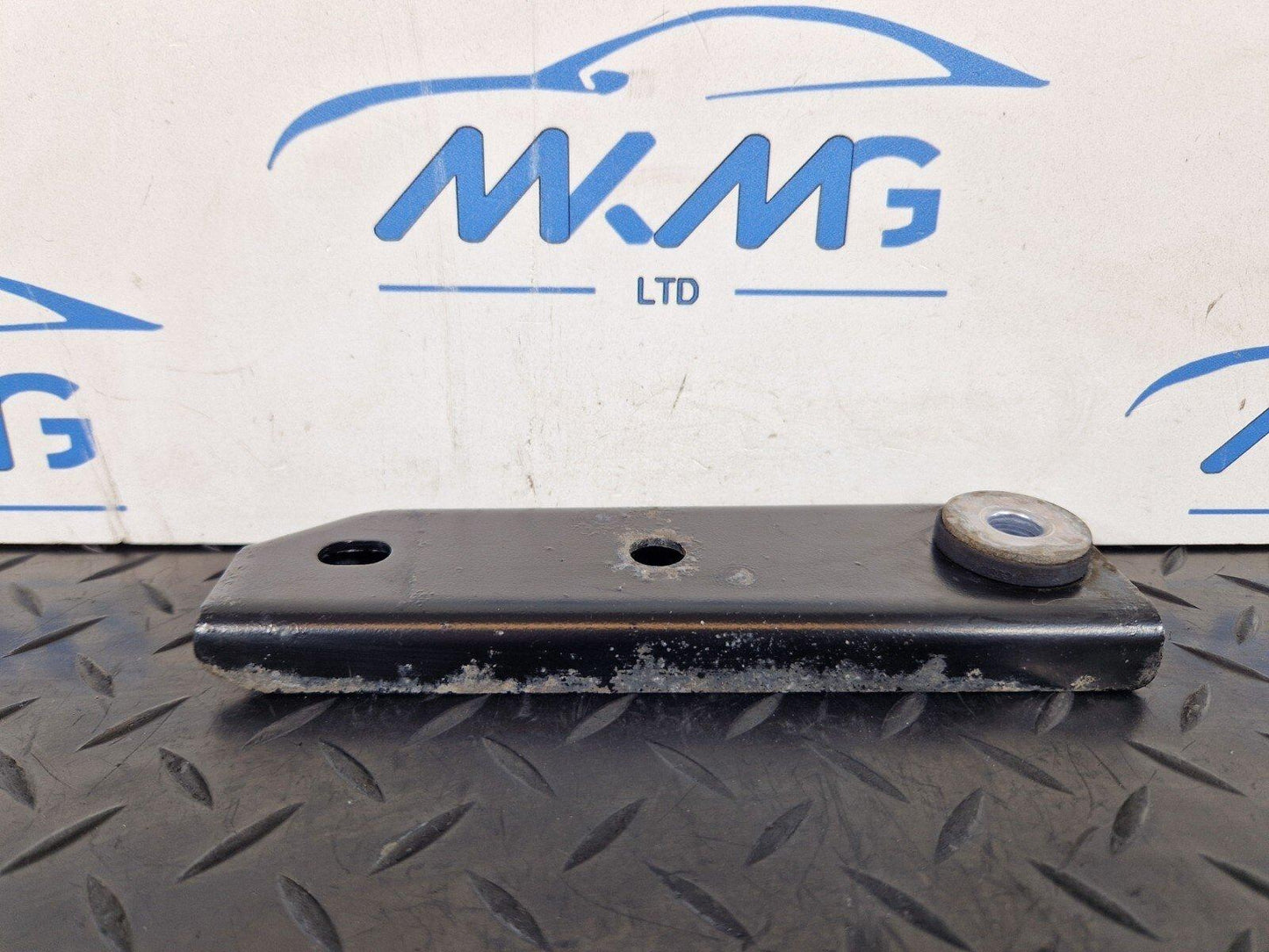10-17 AUDI A8 4H FUEL TANK RETAINING PLATE BRACKET 4H0201691A