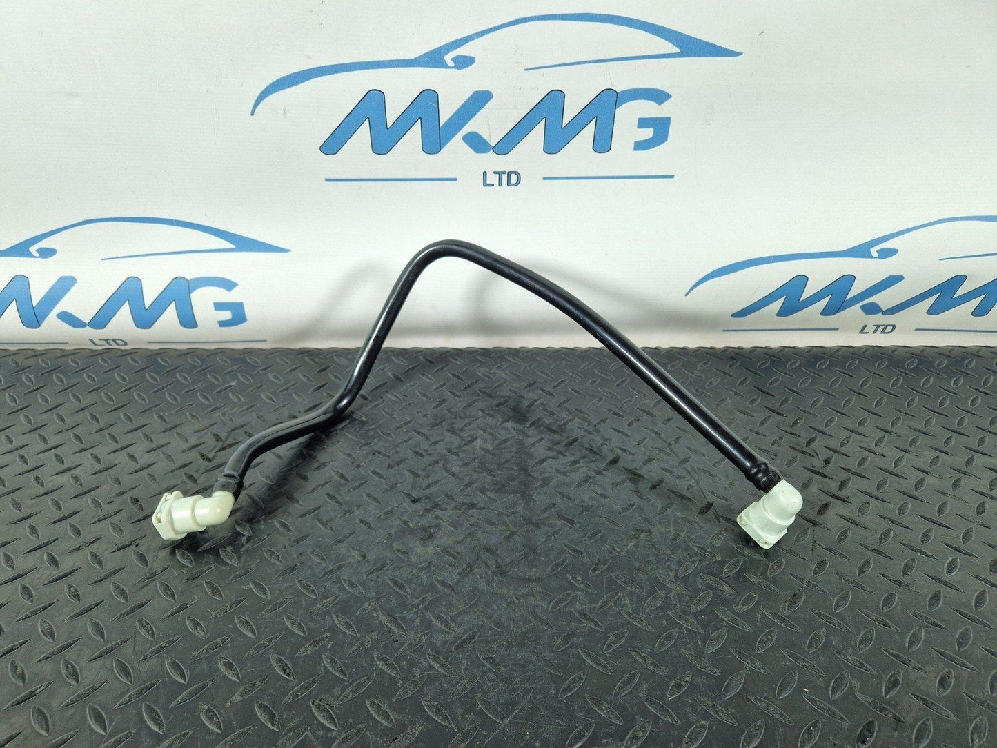 12-18 MERCEDES BENZ W176 GENUINE FUEL PIPE 7430626AA