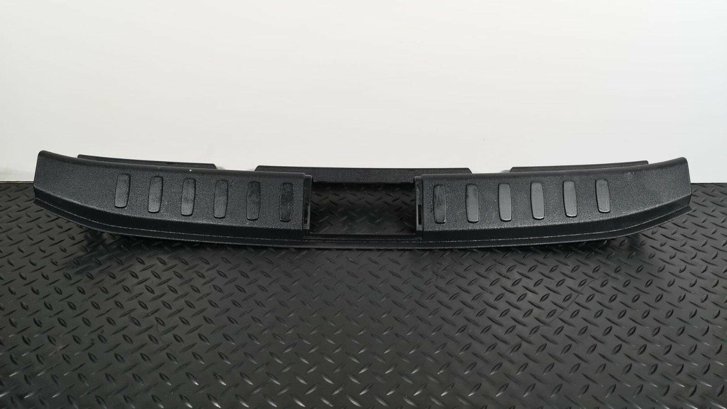 GENUINE BMW X1 E84 TRUNK BOOT PLASTIC SILL PROTECTION COVER TRIM 2990736