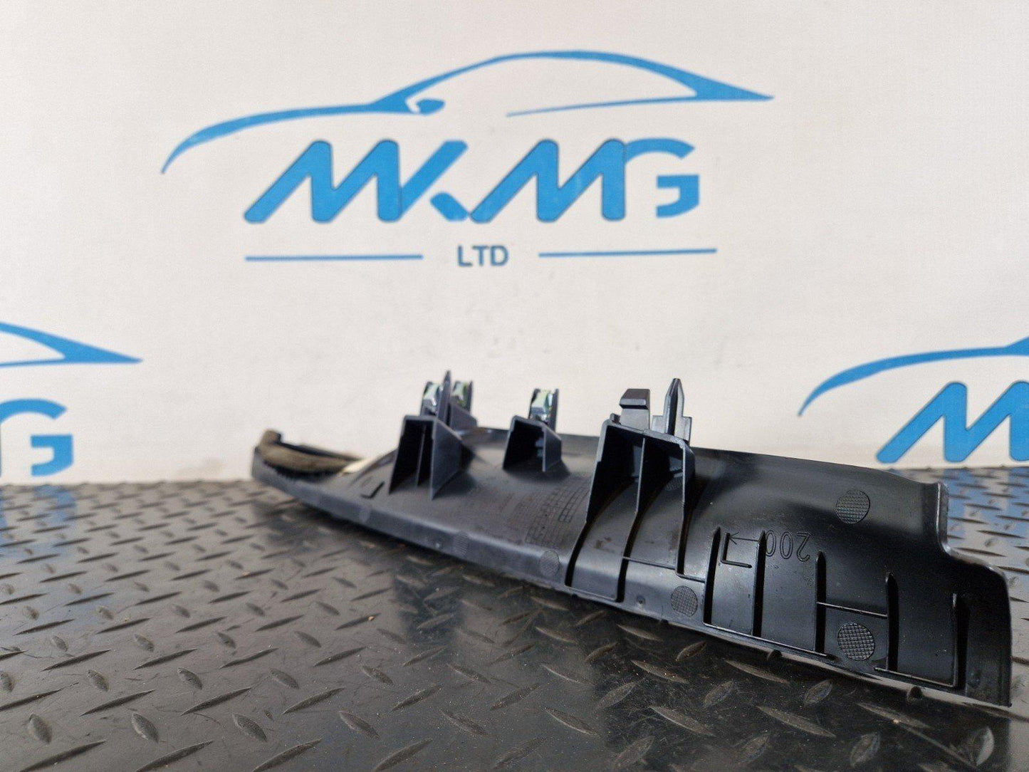 14-23 MERCEDES VITO W447 FRONT RIGHT SIDE DASHBOARD SIDE PANEL COVER A4476890837