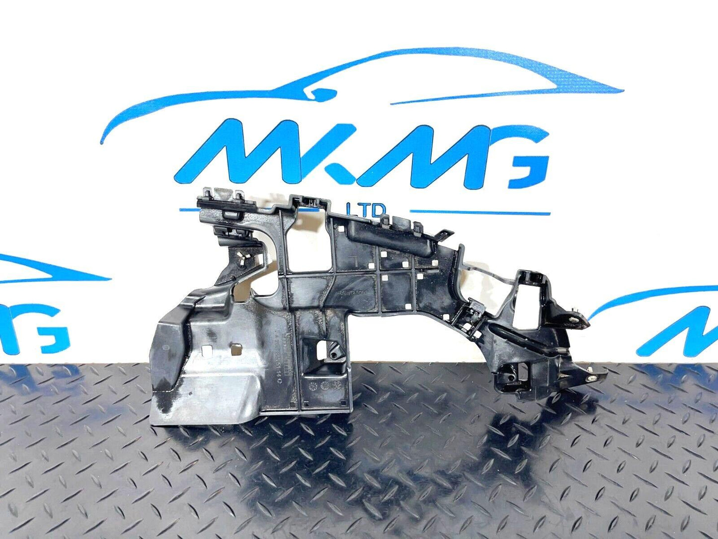 14-21 MERCEDES BENZ C350E W205 REAR LEFT BUMPER BRACKET A2058855114