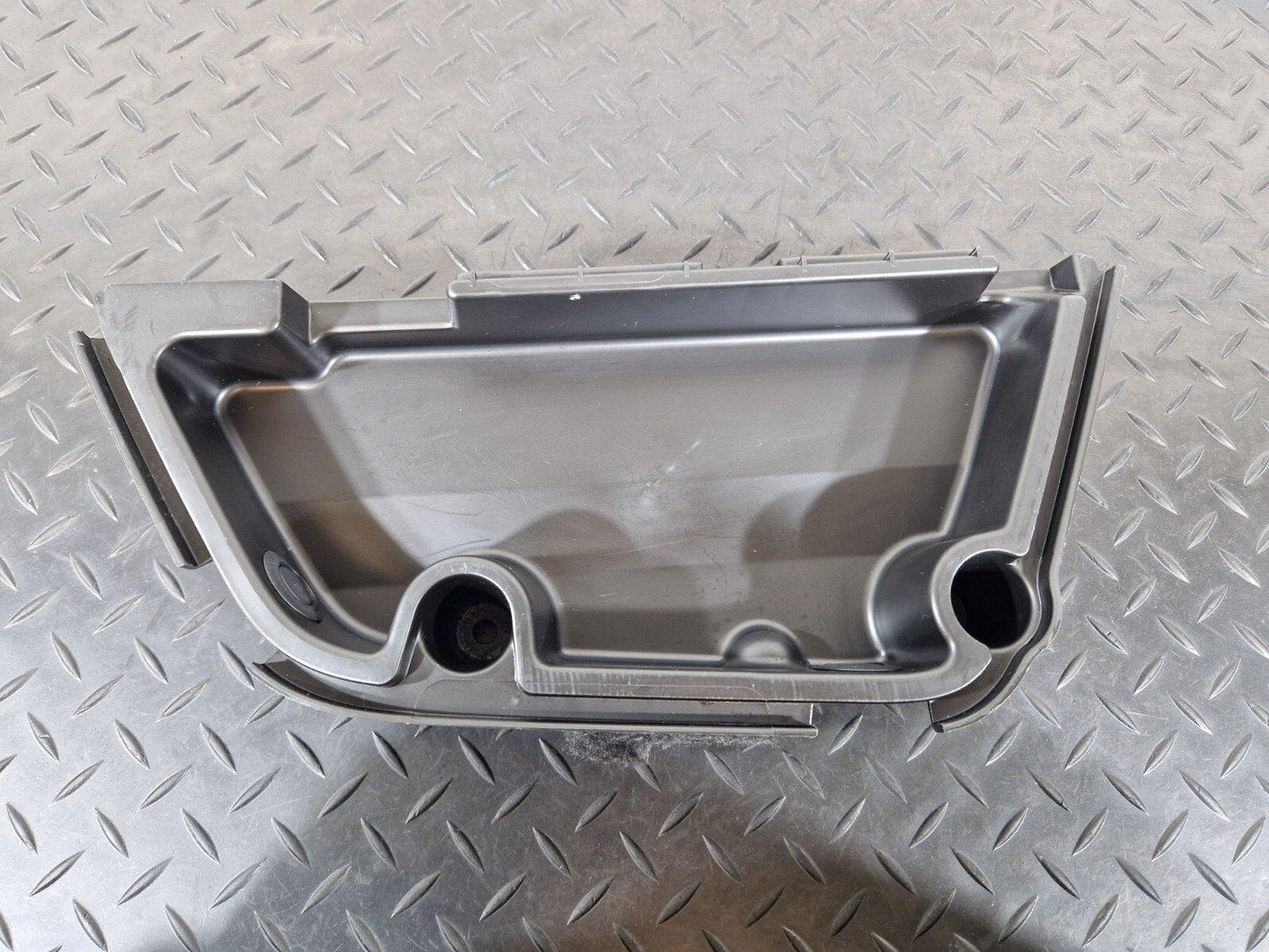 14-21 MERCEDES BENZ W205 BOOT RIGHT LOAD COMPARTMENT FLOOR TRAY A2056804203