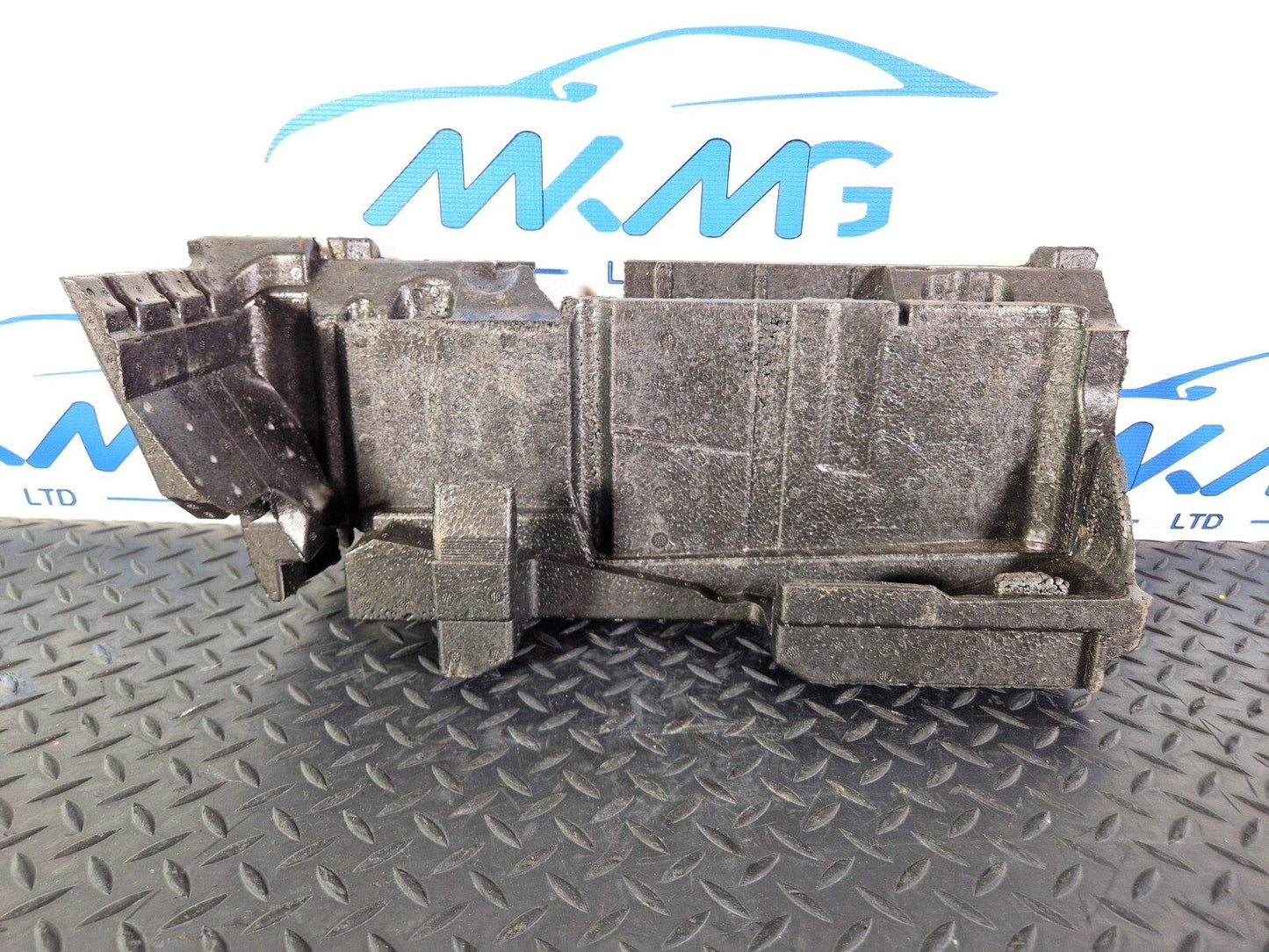 12-17 AUDI Q5 S-LINE 8R TOOL KIT HOLDER TOOLBOX 8R0012109F