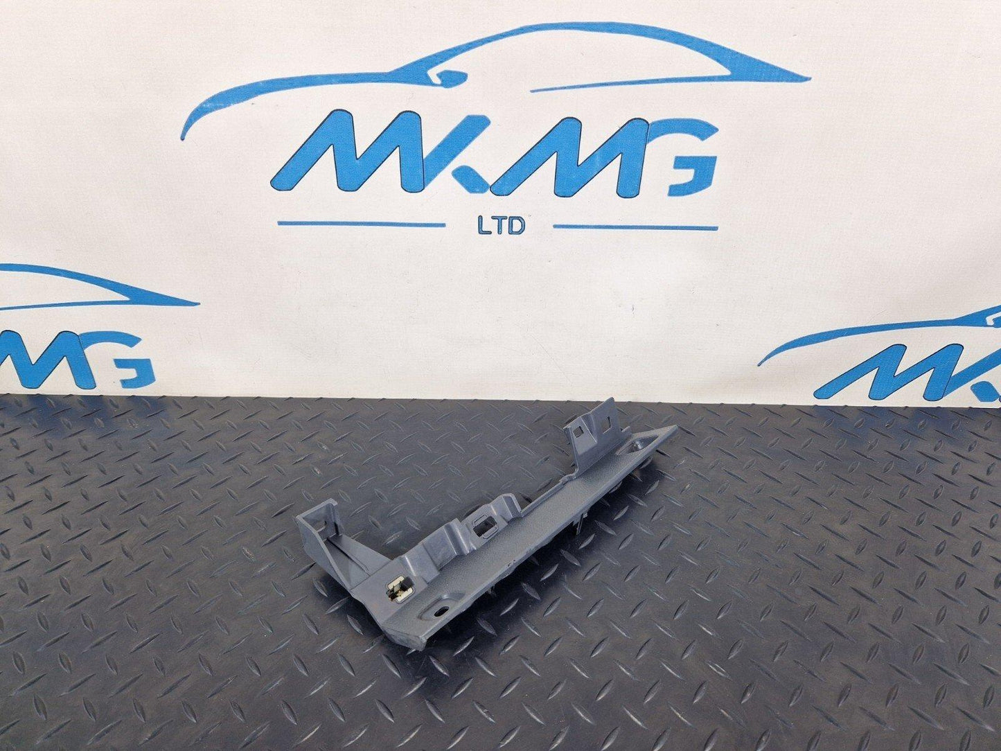 2018-ON MERCEDES BENZ SPRINTER W907 W910 GENUINE DASHBOARD COVER A9106806900
