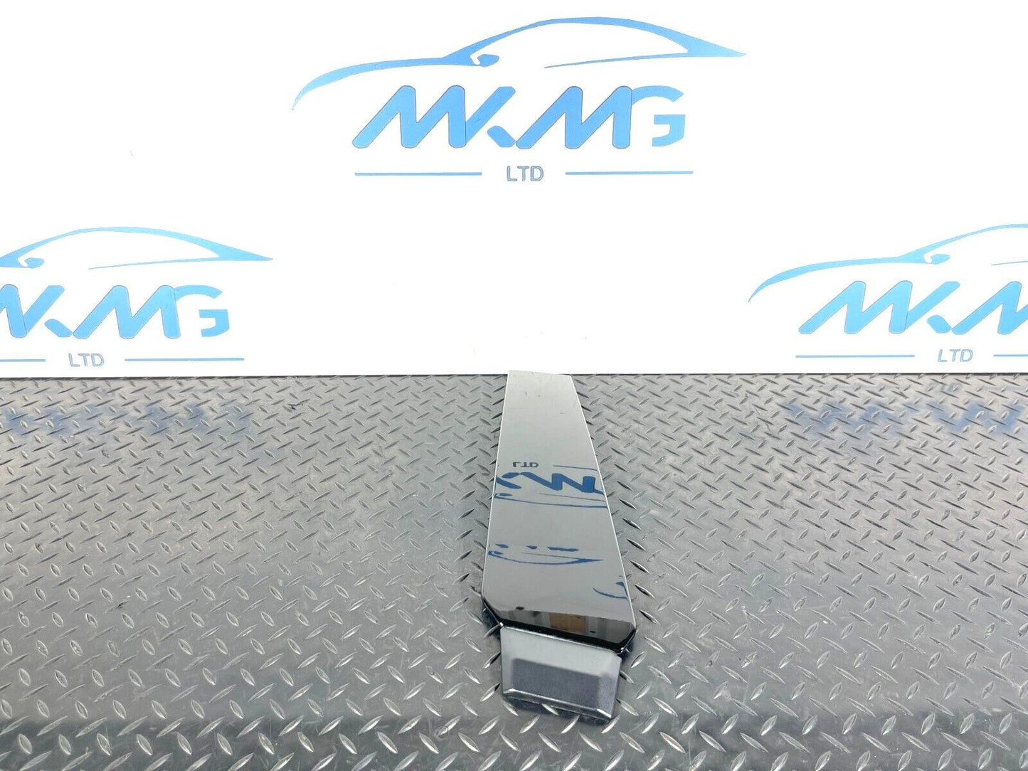 16-23 AUDI A5 F5 SPORTBACK S-LINE RIGHT SIDE EXTERIOR B-PILLAR COVER 8W8853290