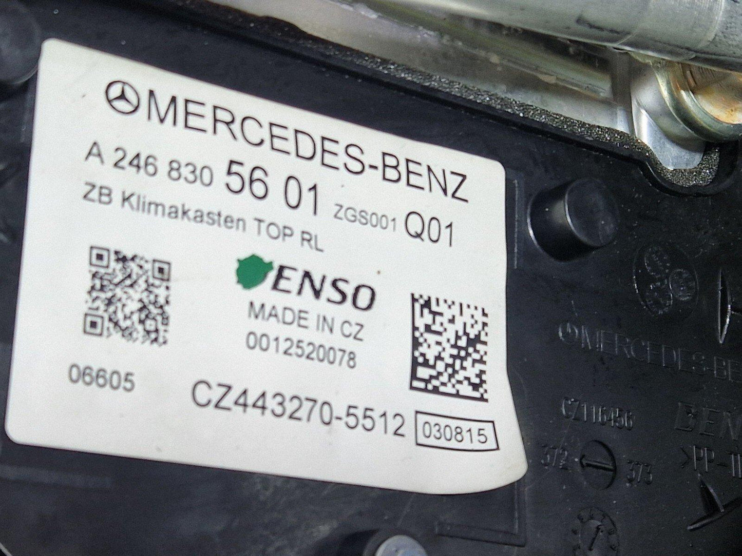 13-19 MERCEDES CLA C117 AIR CONDITIONING HEATER MATRIX HOUSING BOX A2468305601