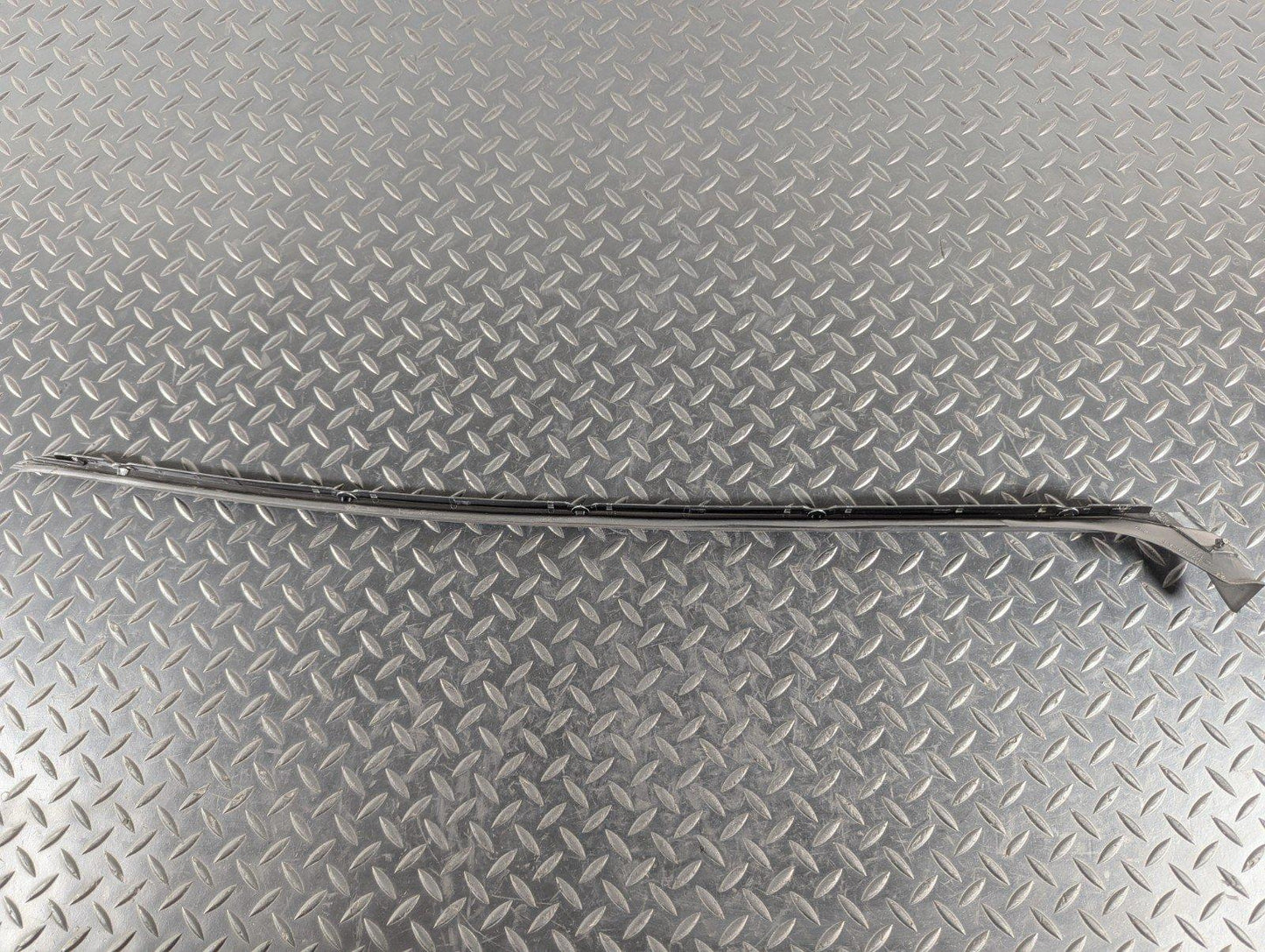 14-19 LAND ROVER L550 GENUINE O/S/F FRONT RIGHT DOOR SCUTTLE PANEL FK72025A52A