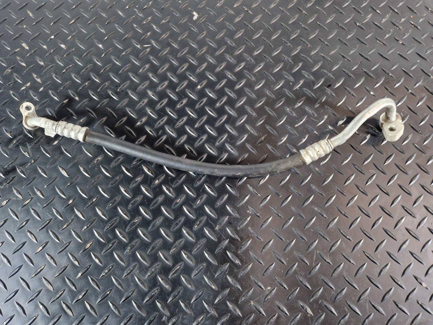 16-19 MERCEDES BENZ GLE W166 GENUINE REFRIGERANT LINE A1668305100