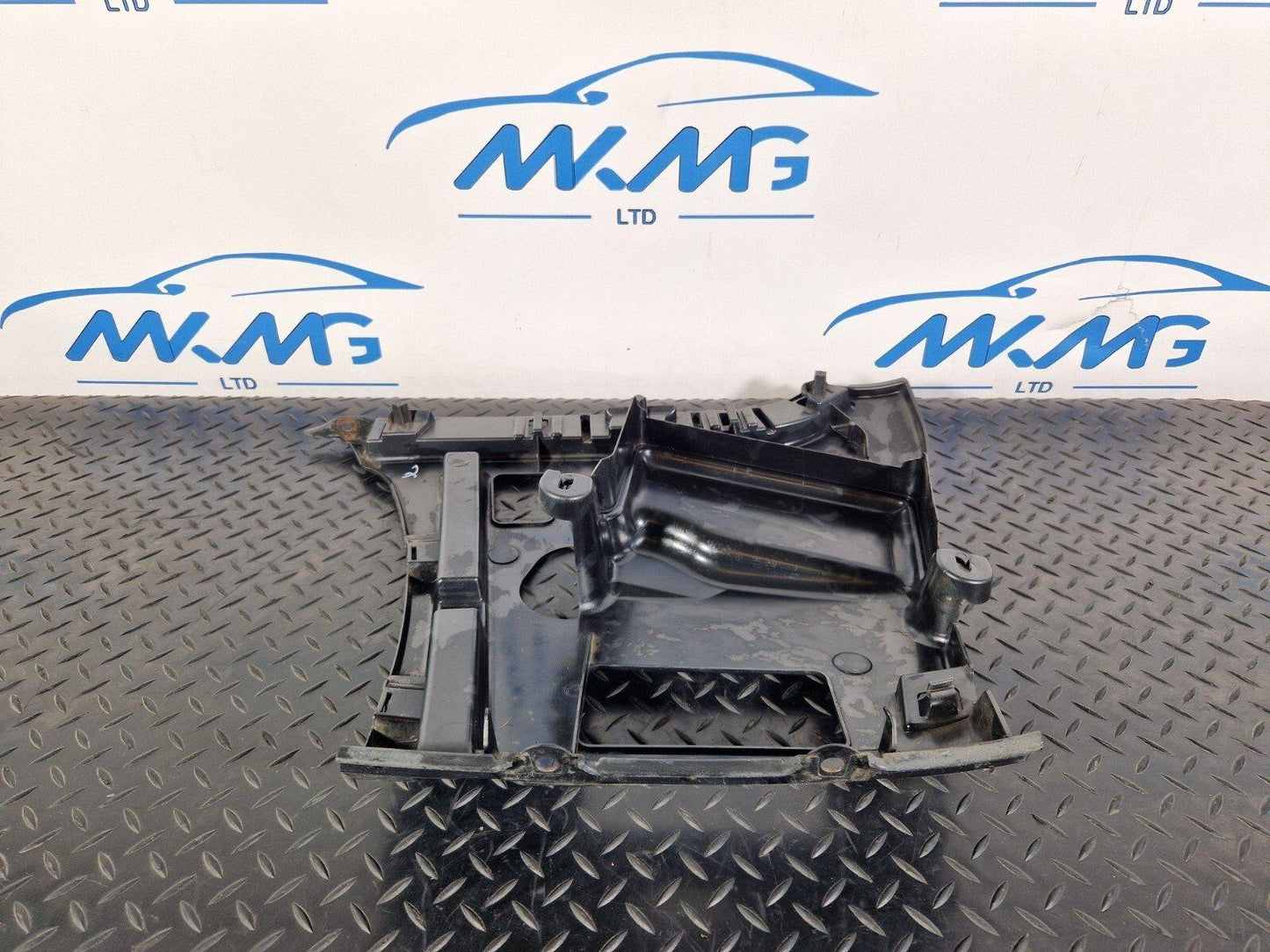 12-18 BMW 3 SERIES F30 F31 GENUINE REAR BUMPER SIDE BRACKET RIGHT 7384480
