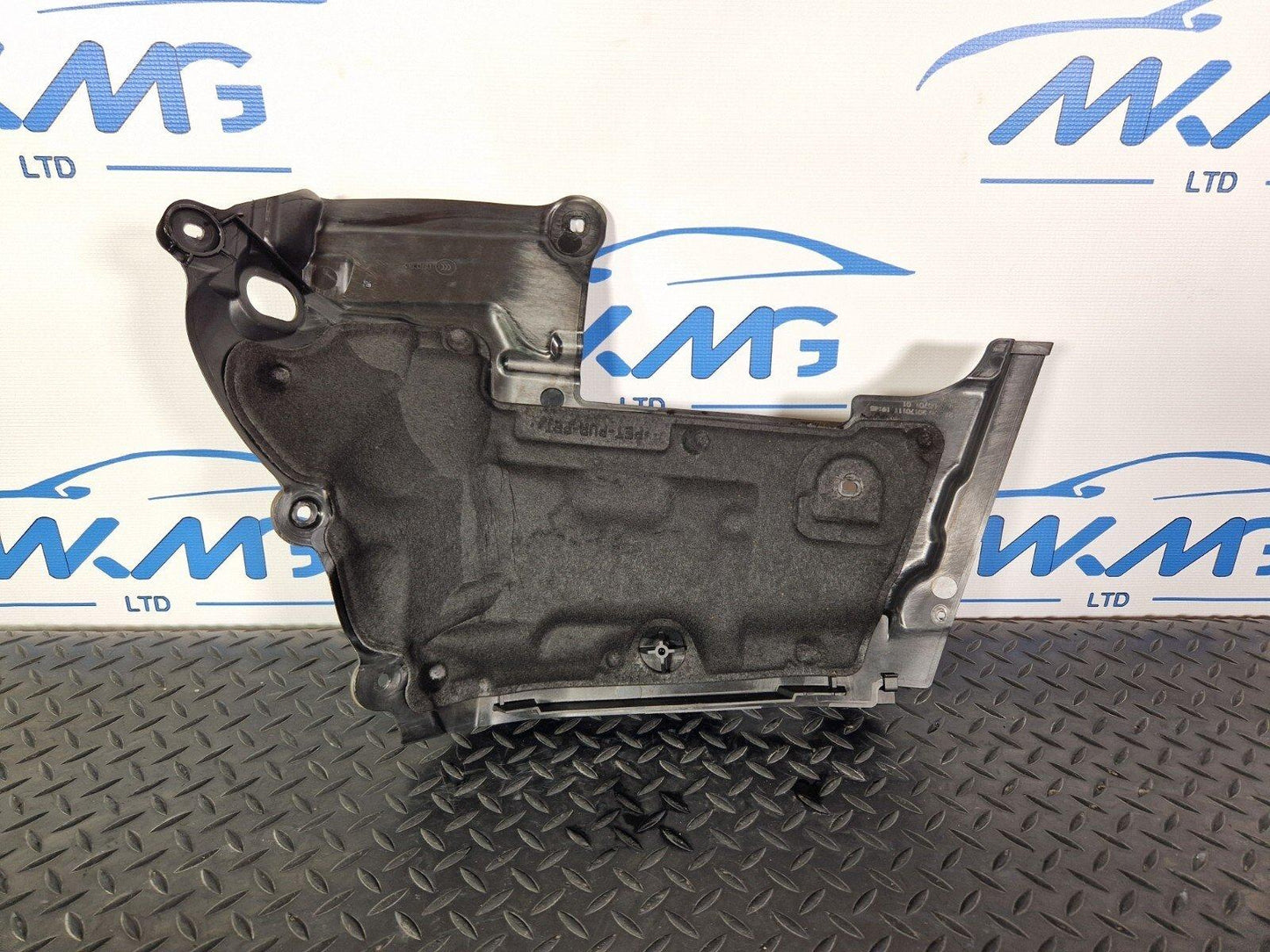 14-21 MERCEDES C220d W205 RIGHT ENGINE COMPARTMENT PARTITION WALL A2056205701