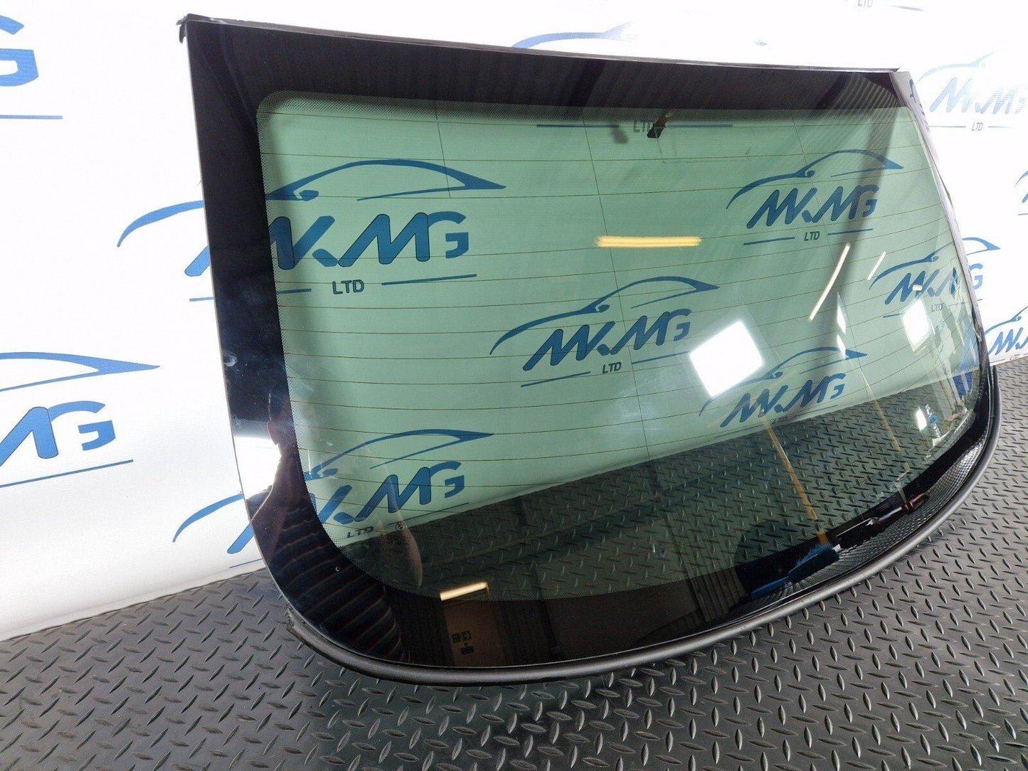 11-18 BMW 6 SERIES F06 GENUINE REAR CENTRE WINDOW GLASS WINDSCREEN 43R-001090