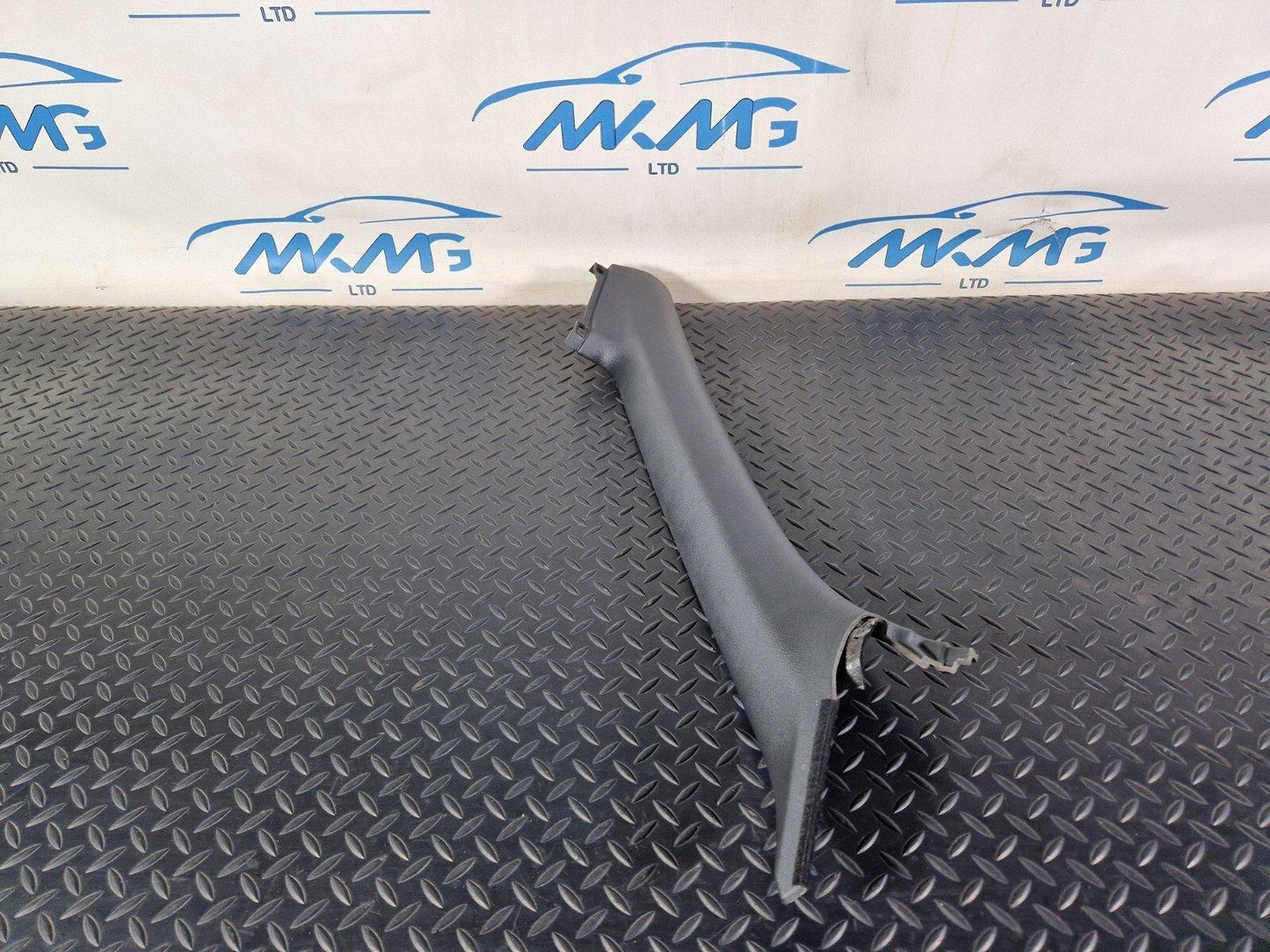12-17 AUDI S5 CONVERTIBLE DRIVERS A PILLAR TRIM BLACK RIGHT 8F0867234B
